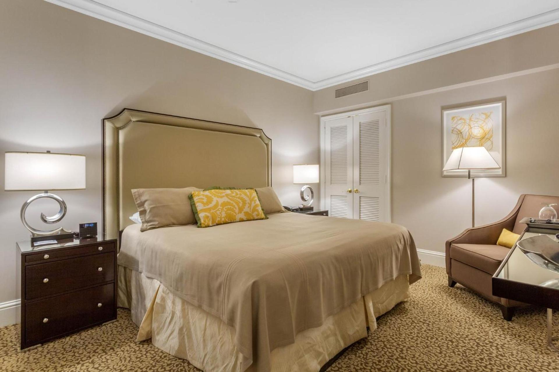 Omni Berkshire Place photo 53