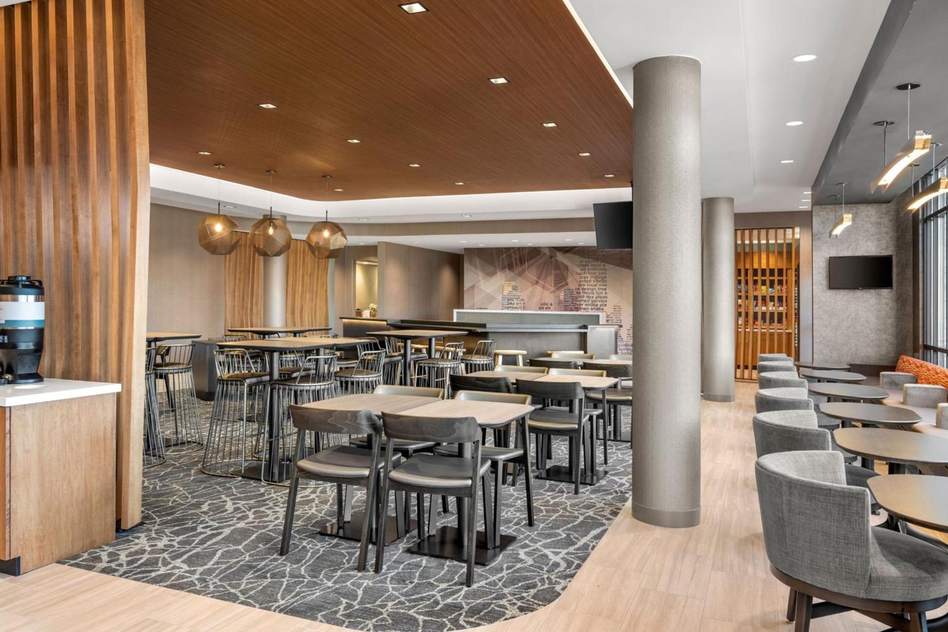 SpringHill Suites by Marriott Menomonee Falls photo 26