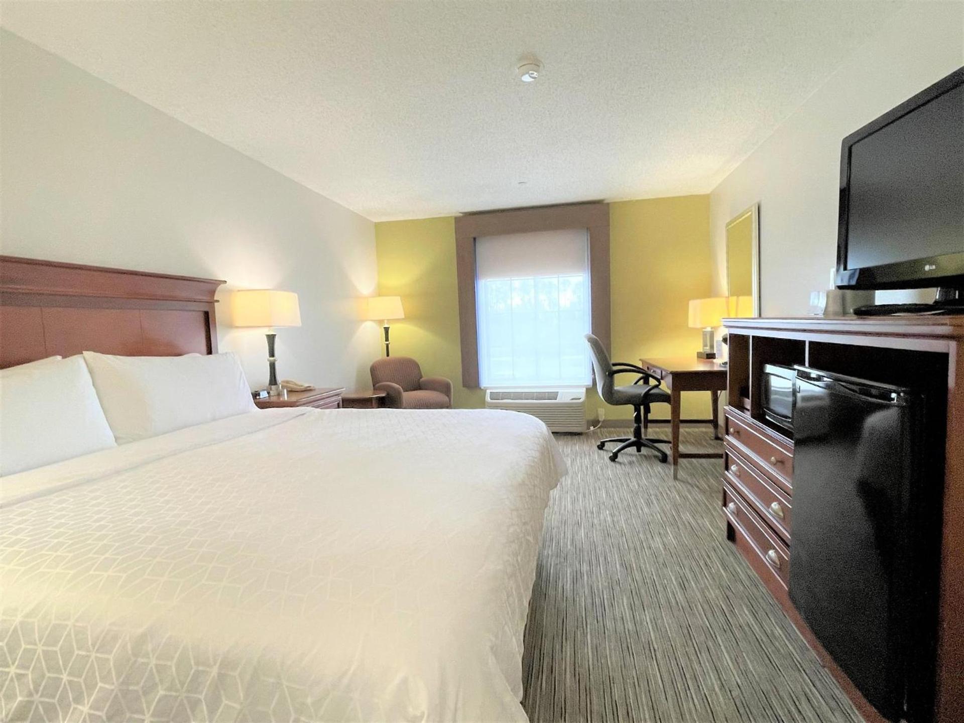 Holiday Inn Express & Suites Sulphur - Lake Charles by IHG photo 31