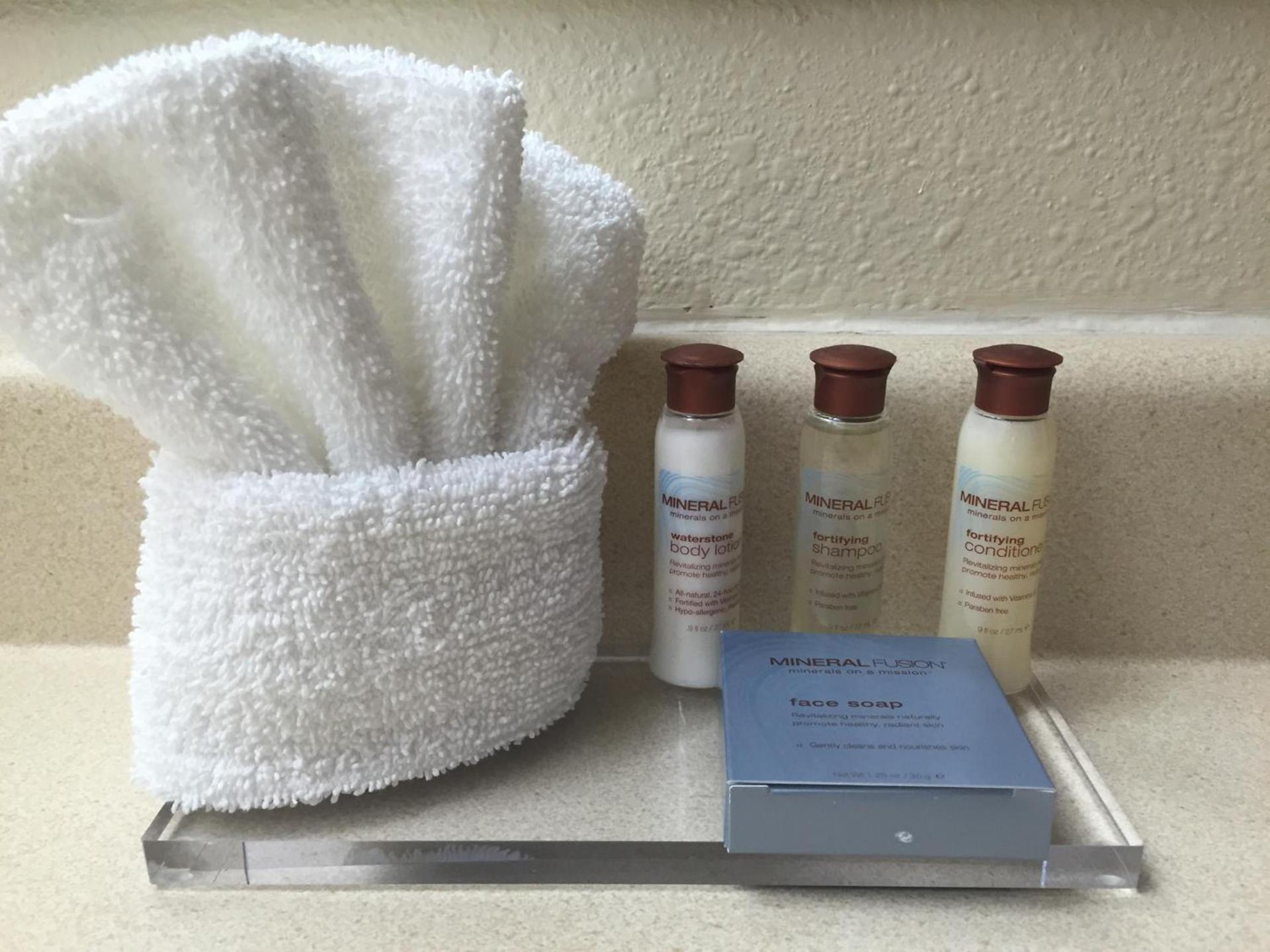 Hawthorn Suites by Wyndham Albuquerque photo 20