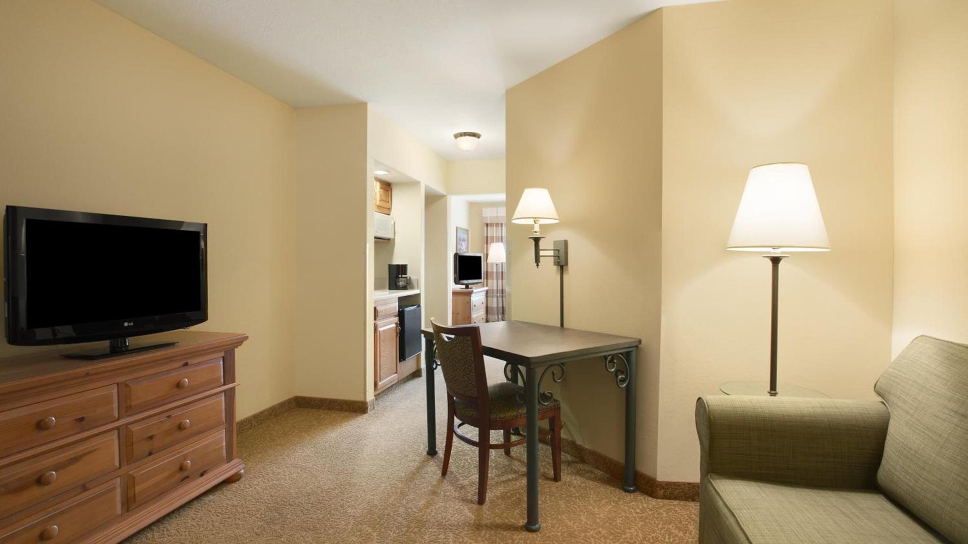 Country Inn & Suites by Radisson, Beckley, WV photo 43