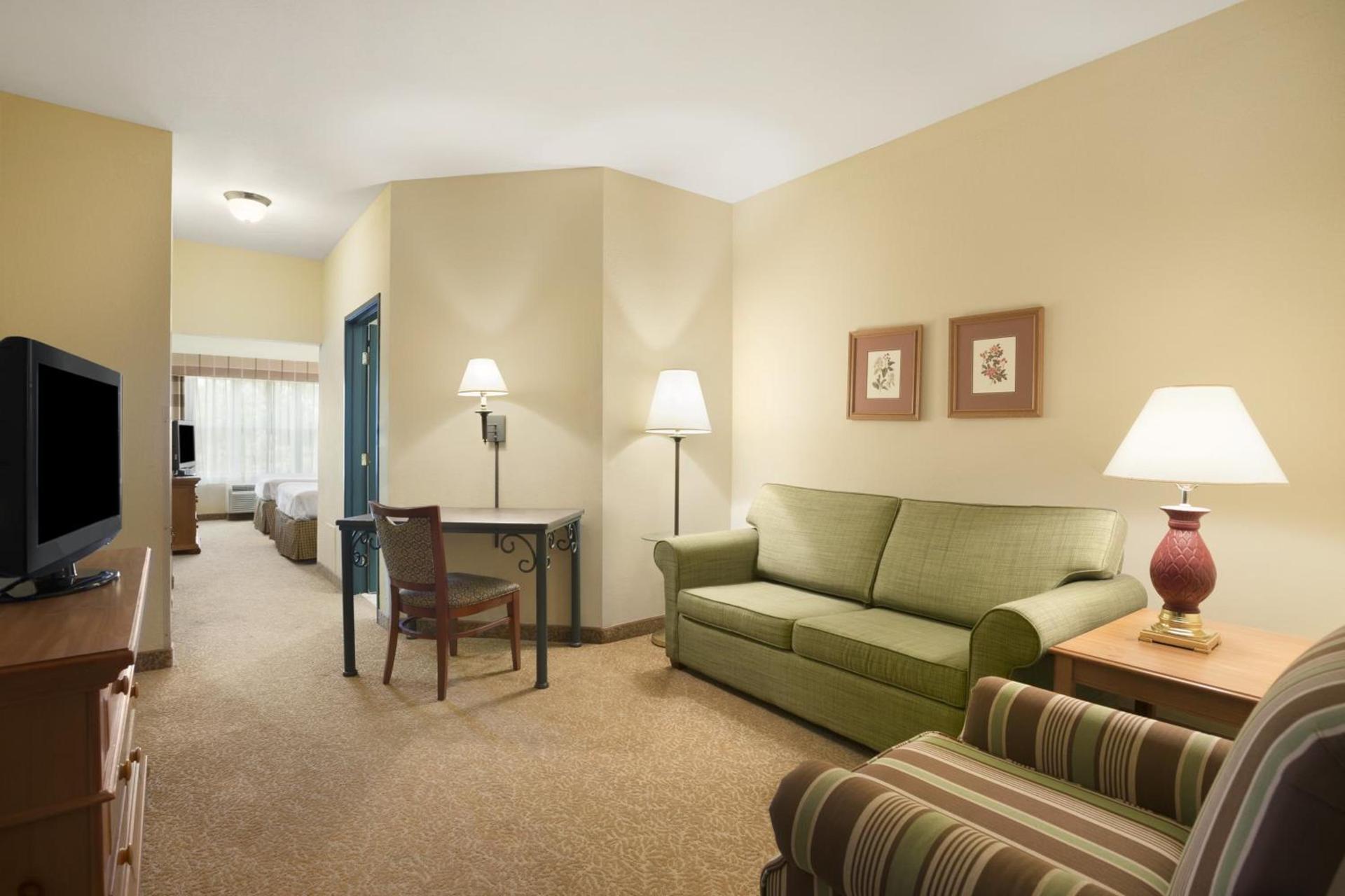 Country Inn & Suites by Radisson, Beckley, WV photo 40