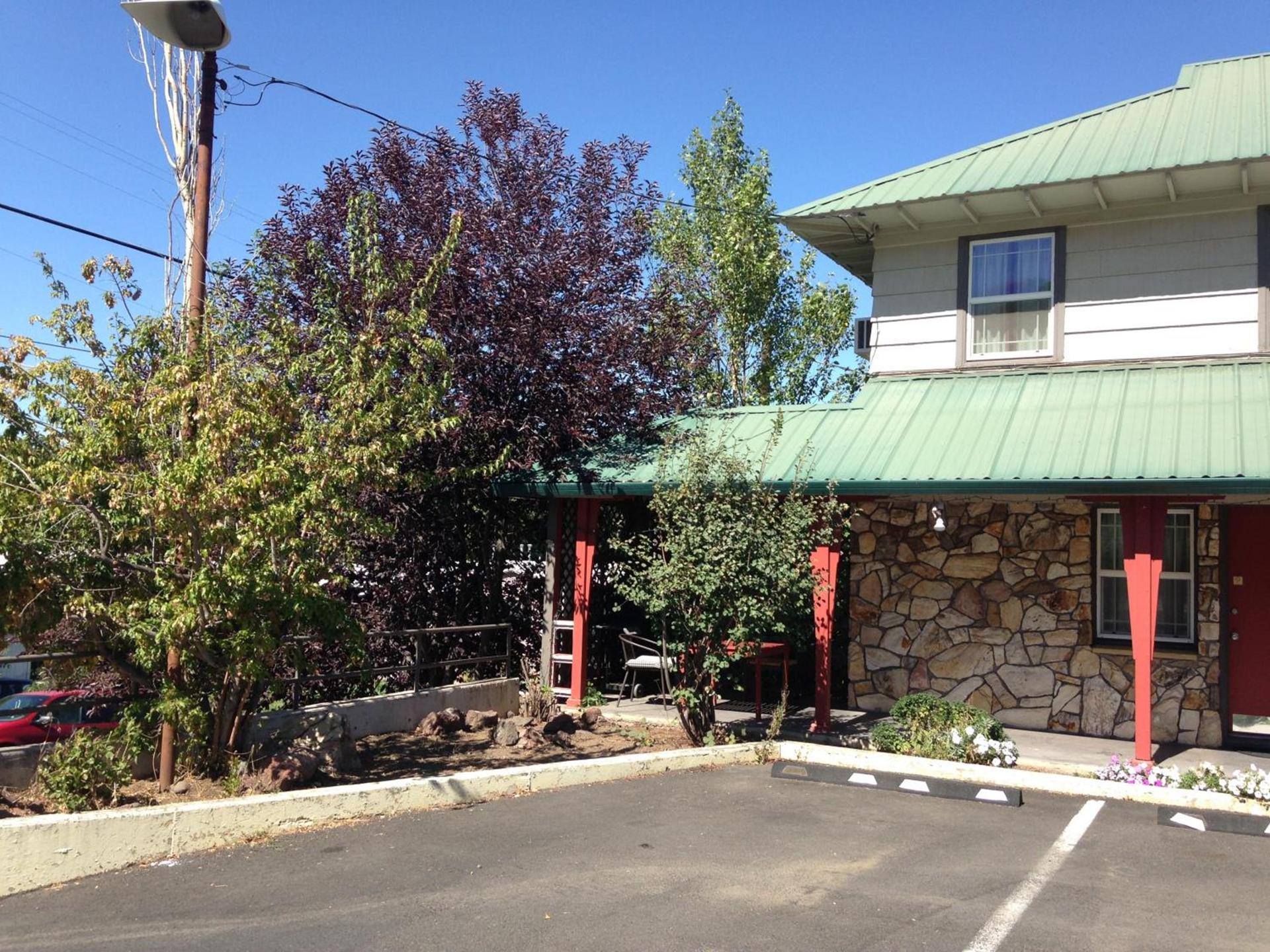 Rugged Country Lodge photo 22