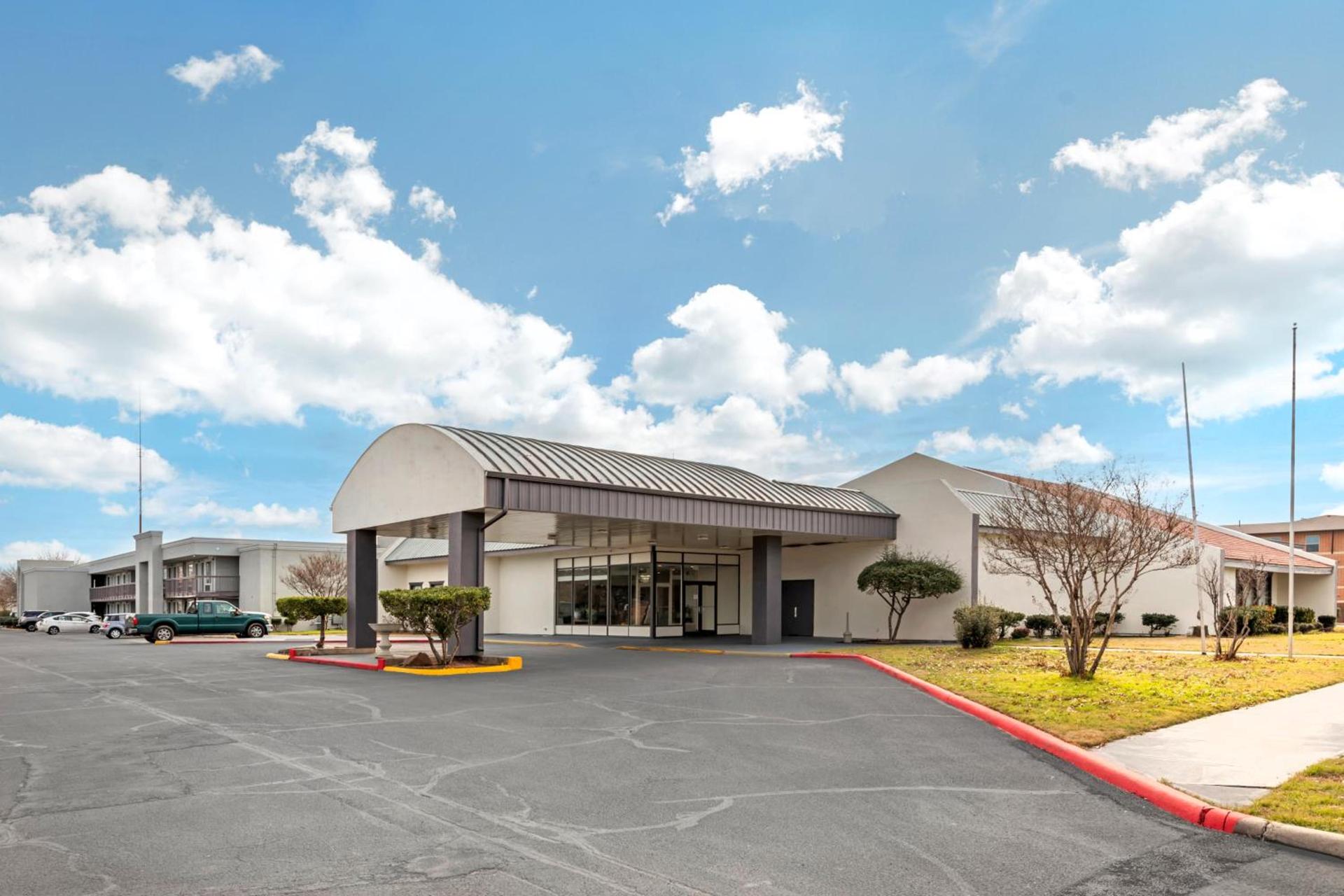 Quality Inn Gainesville photo 31