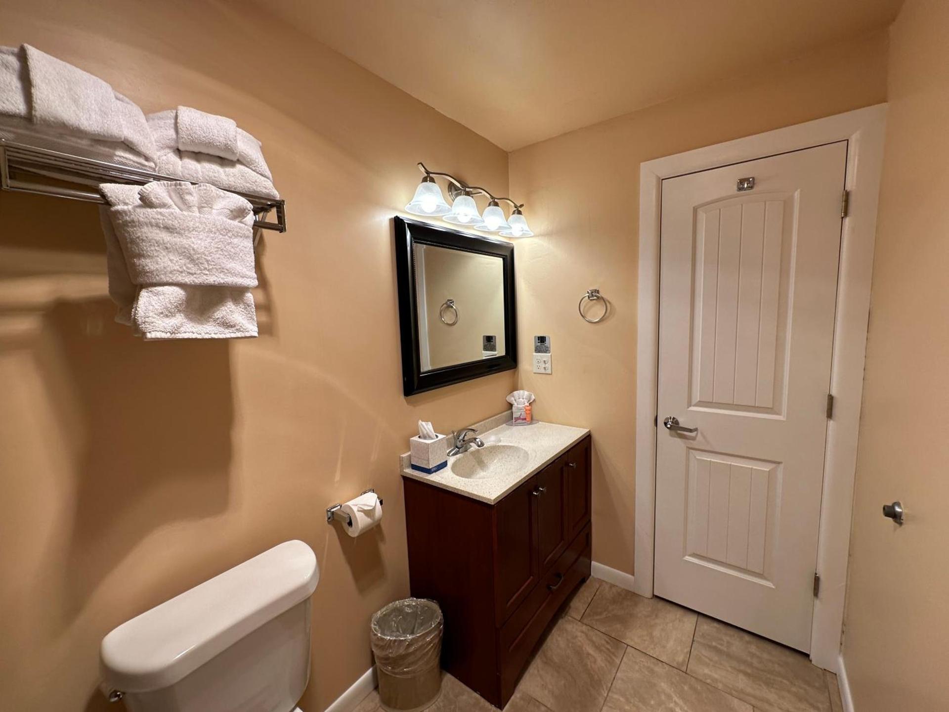 Abram Inn & Suites photo 13