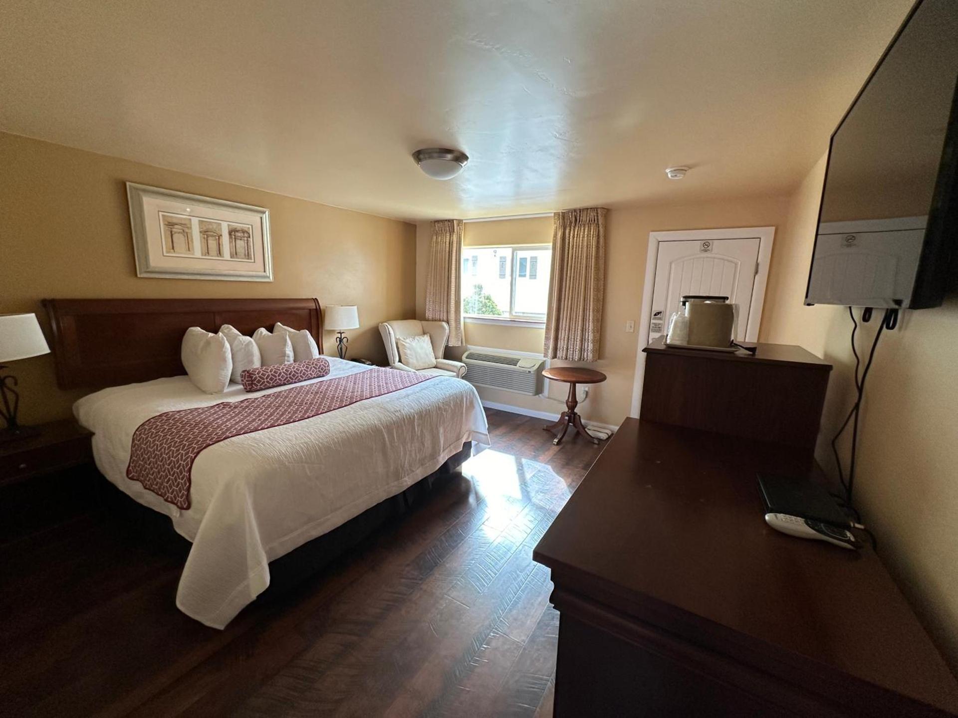Abram Inn & Suites photo 11