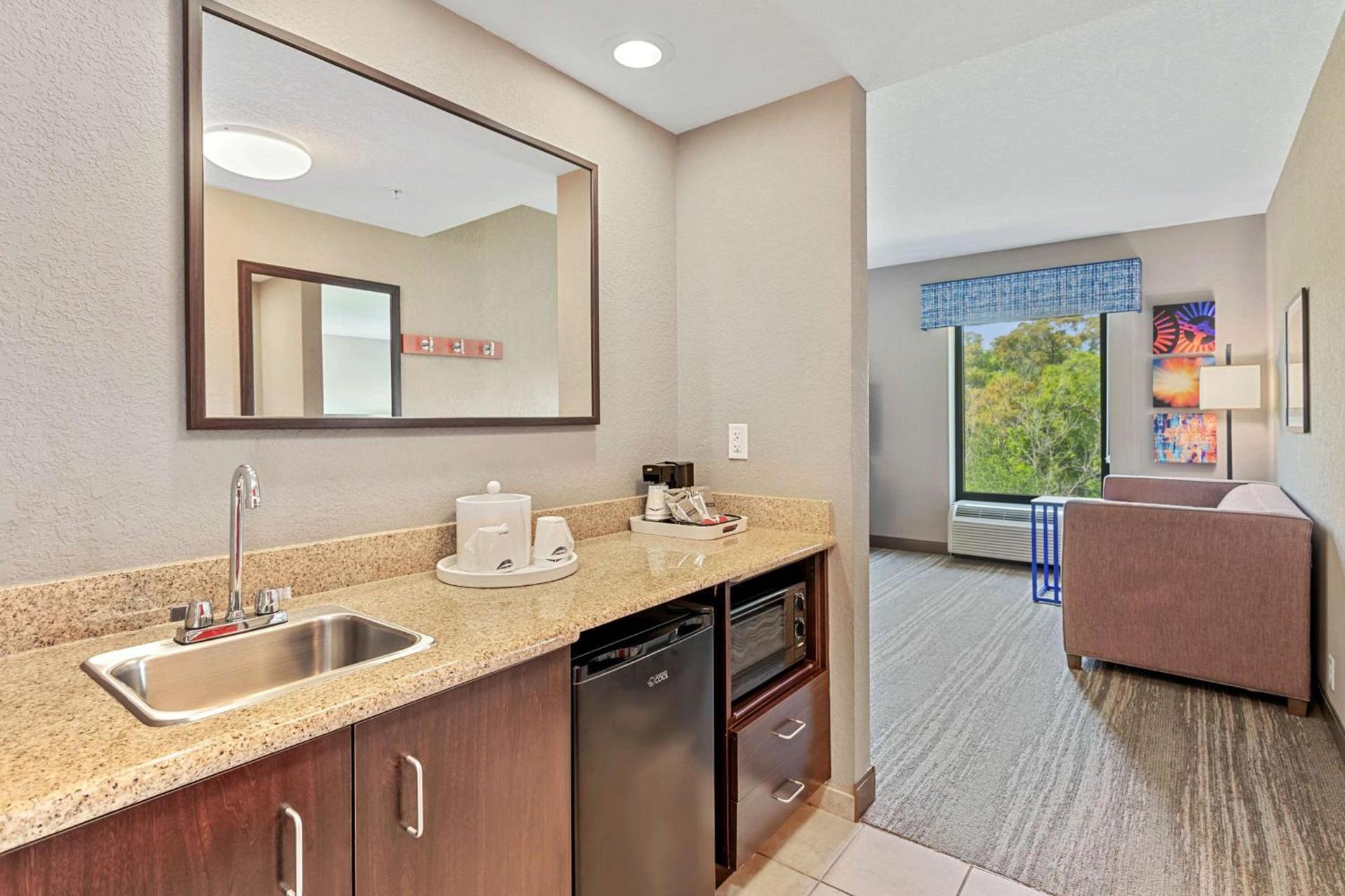 Hampton Inn & Suites Orlando-Apopka photo 21