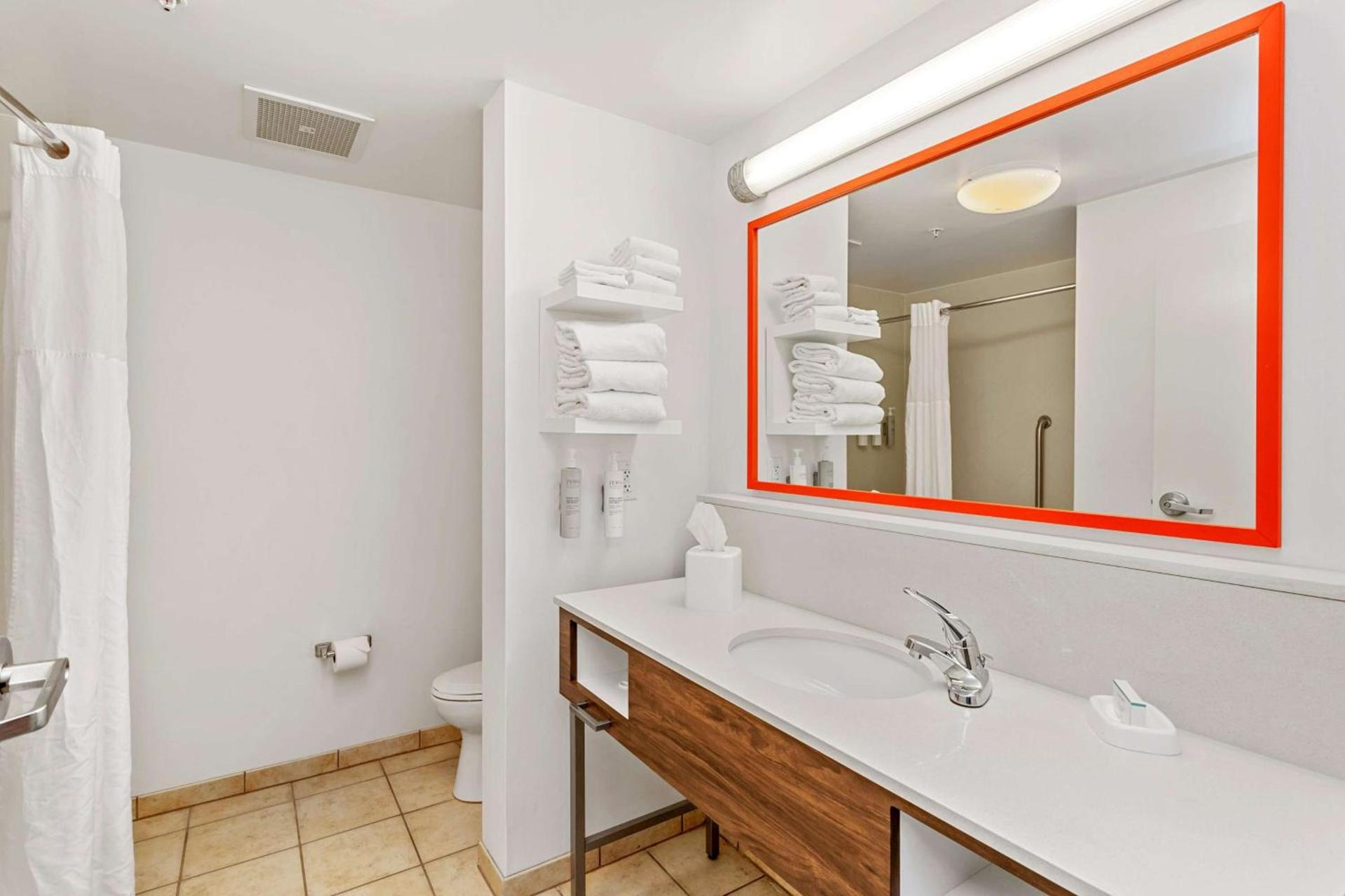 Hampton Inn & Suites Orlando-Apopka photo 47