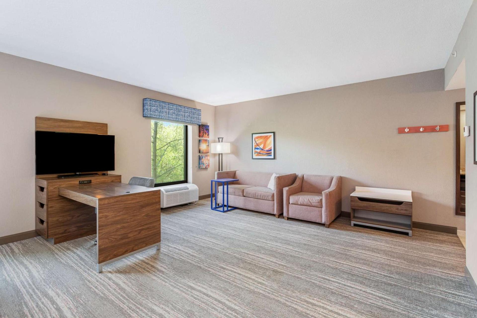 Hampton Inn & Suites Orlando-Apopka photo 22