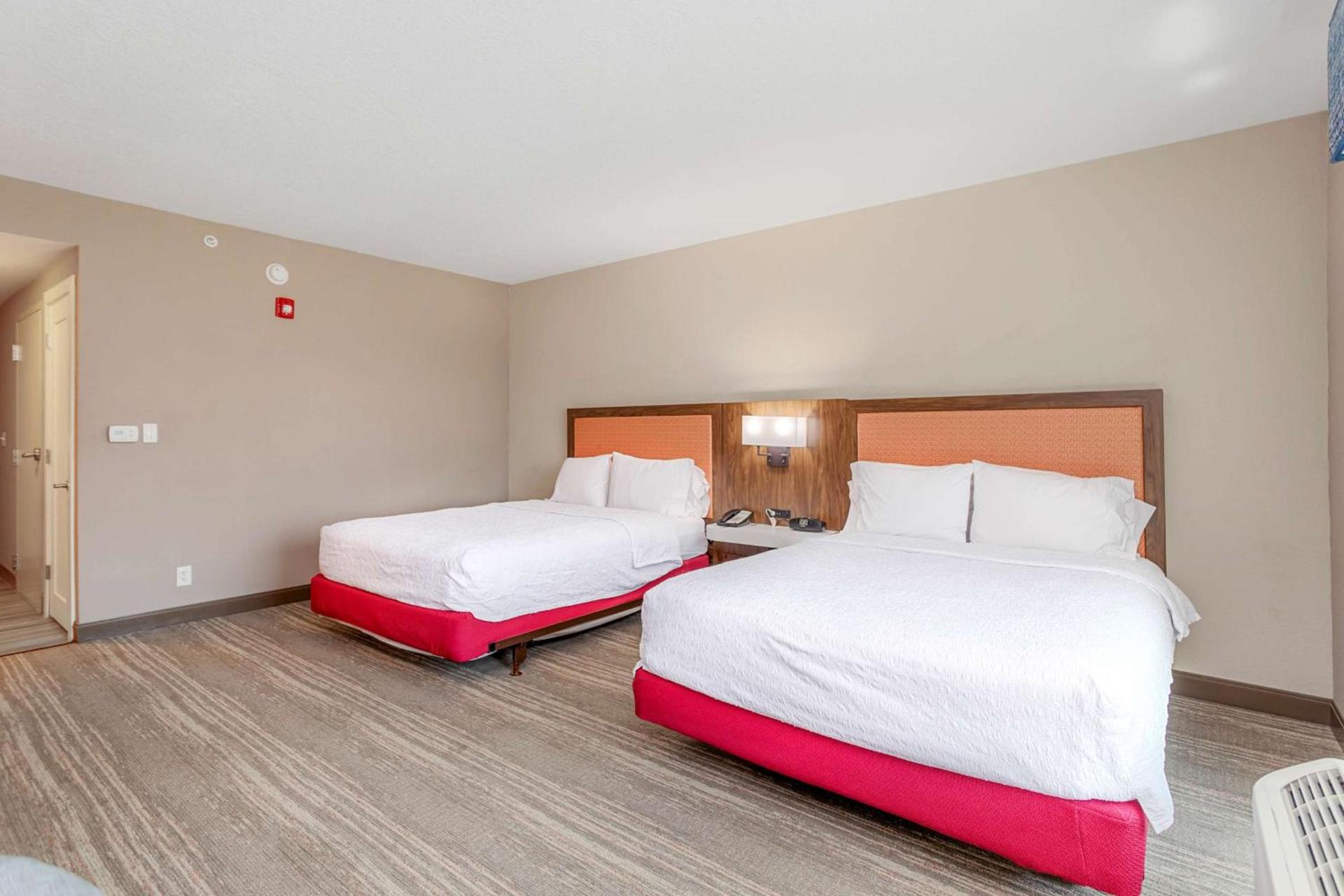 Hampton Inn & Suites Orlando-Apopka photo 56