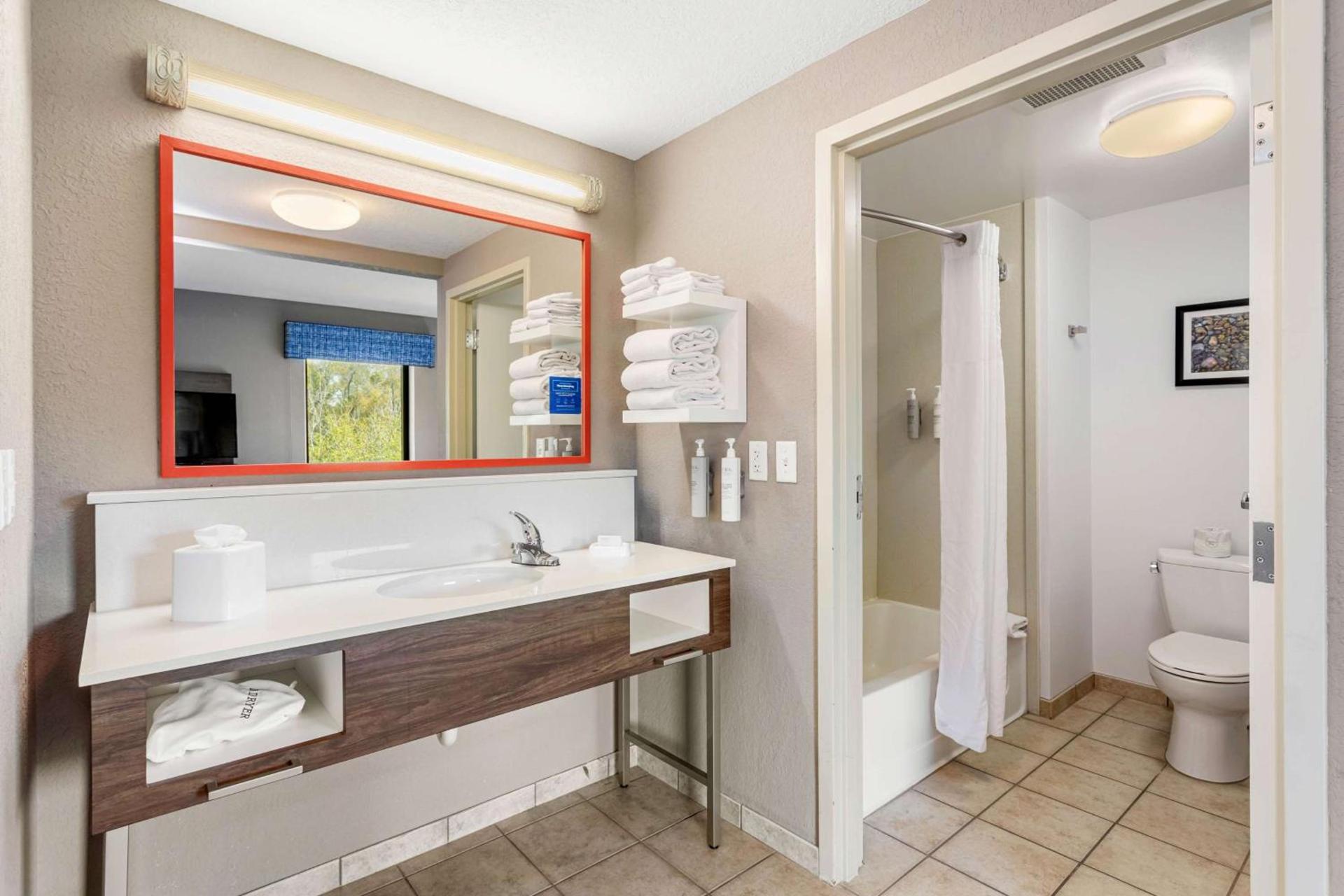 Hampton Inn & Suites Orlando-Apopka photo 27