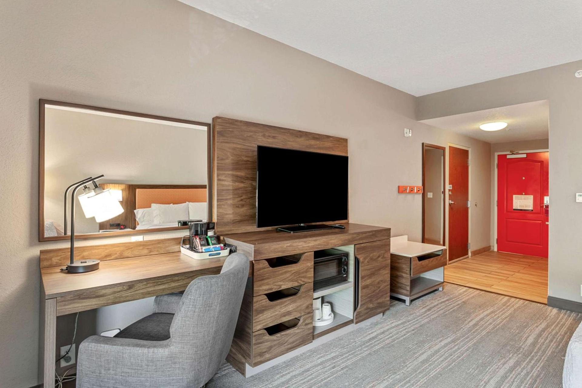 Hampton Inn & Suites Orlando-Apopka photo 62