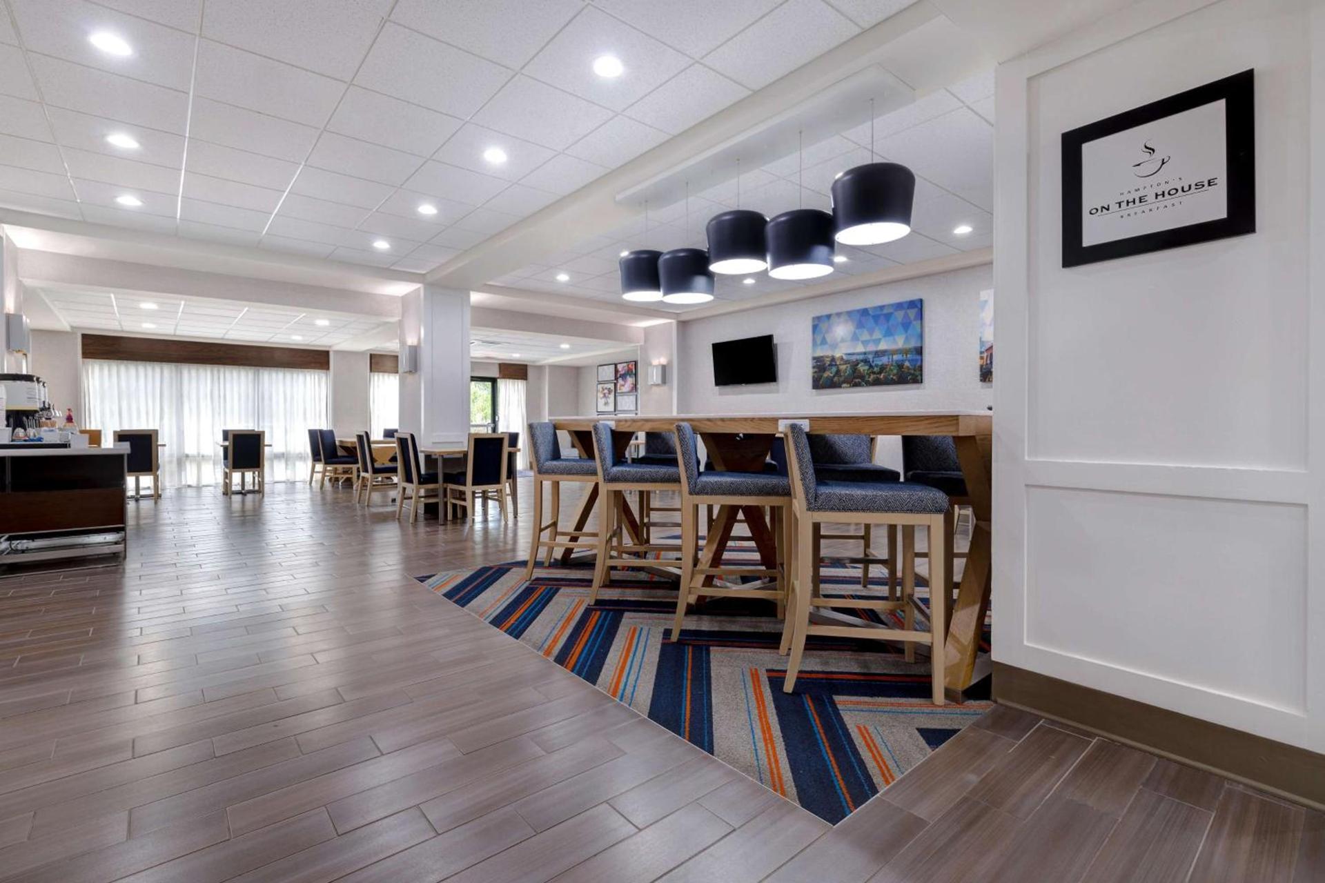 Hampton Inn Natchitoches photo 8