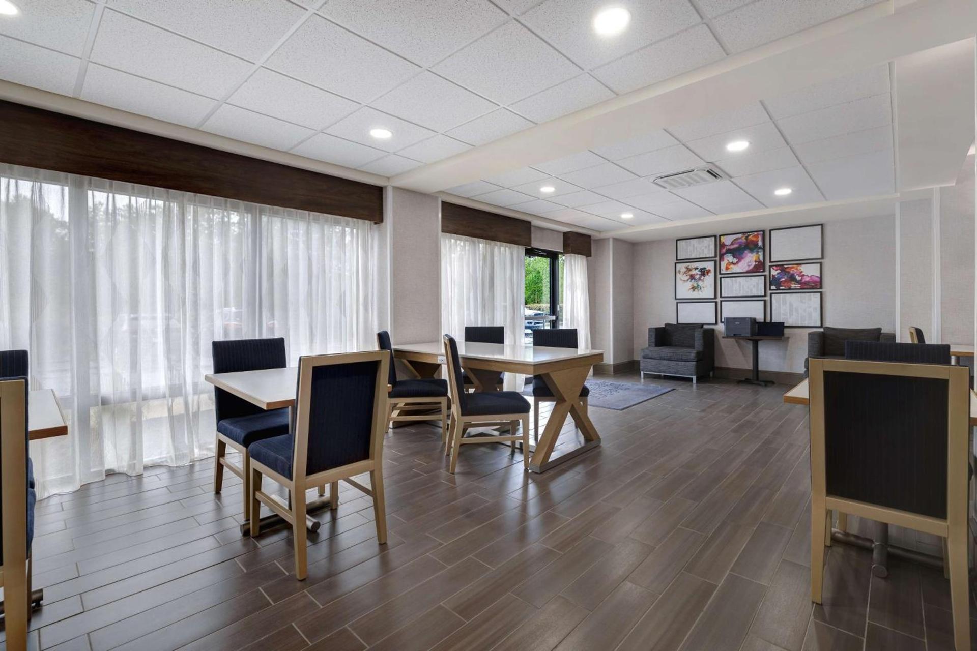 Hampton Inn Natchitoches photo 7
