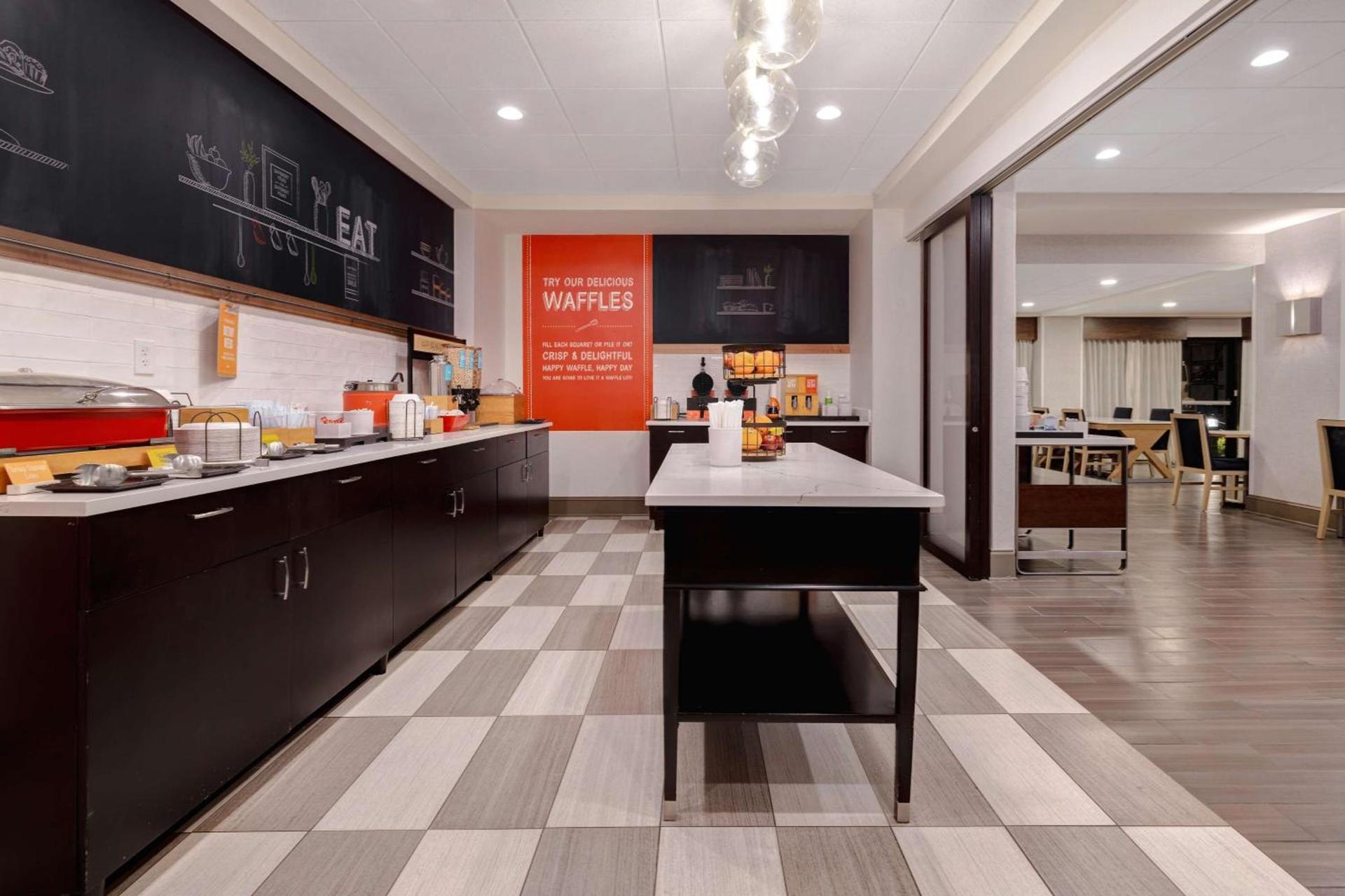 Hampton Inn Natchitoches photo 18