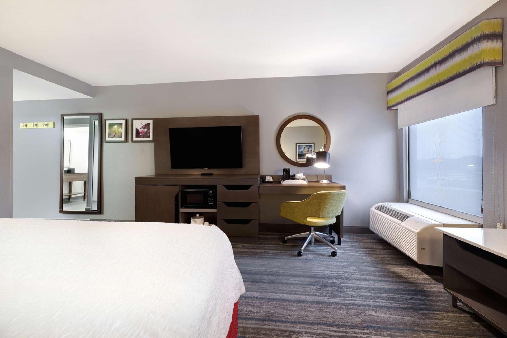 Hampton Inn Natchitoches photo 29