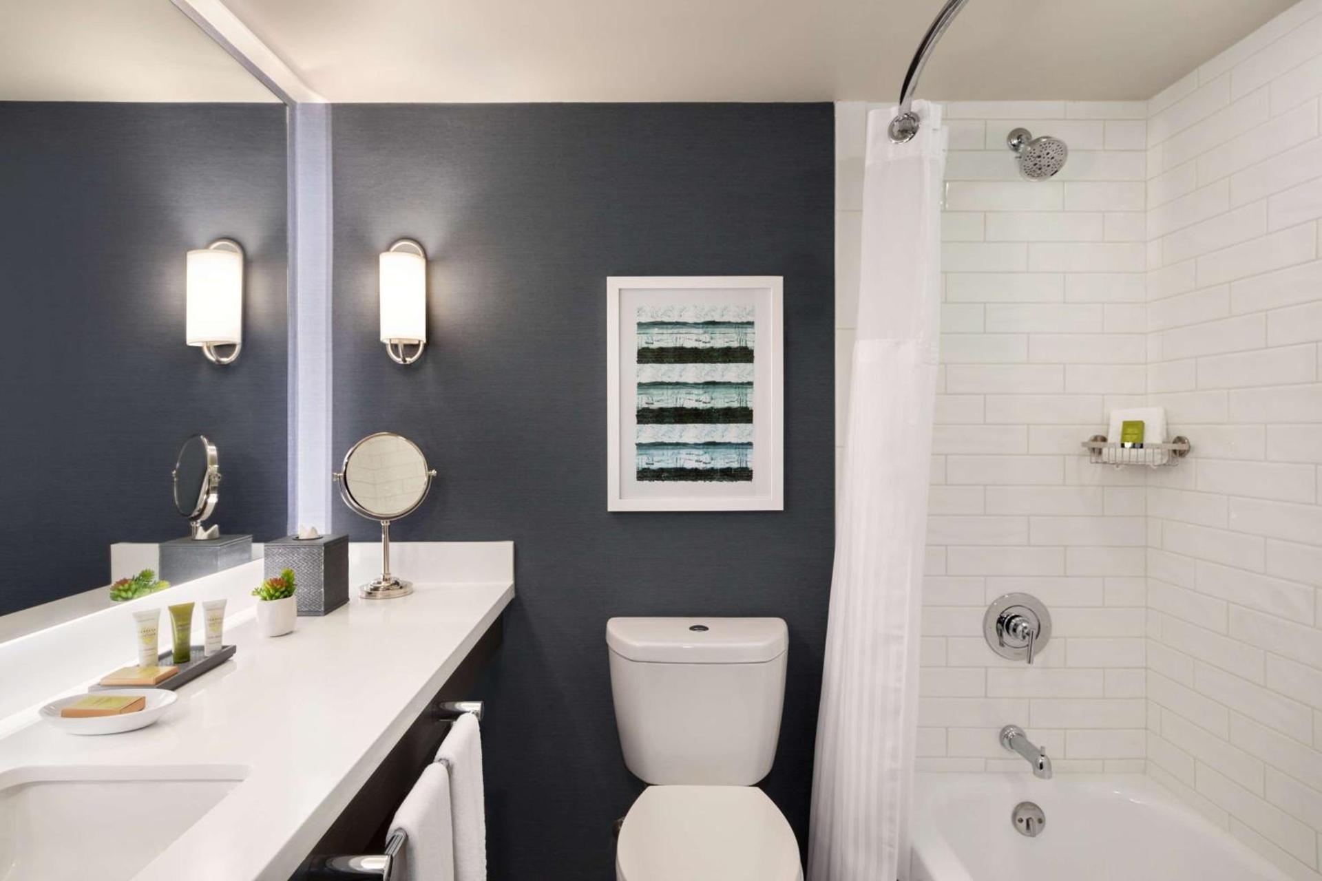 Hotel Champlain Burlington, Curio Collection by Hilton photo 33