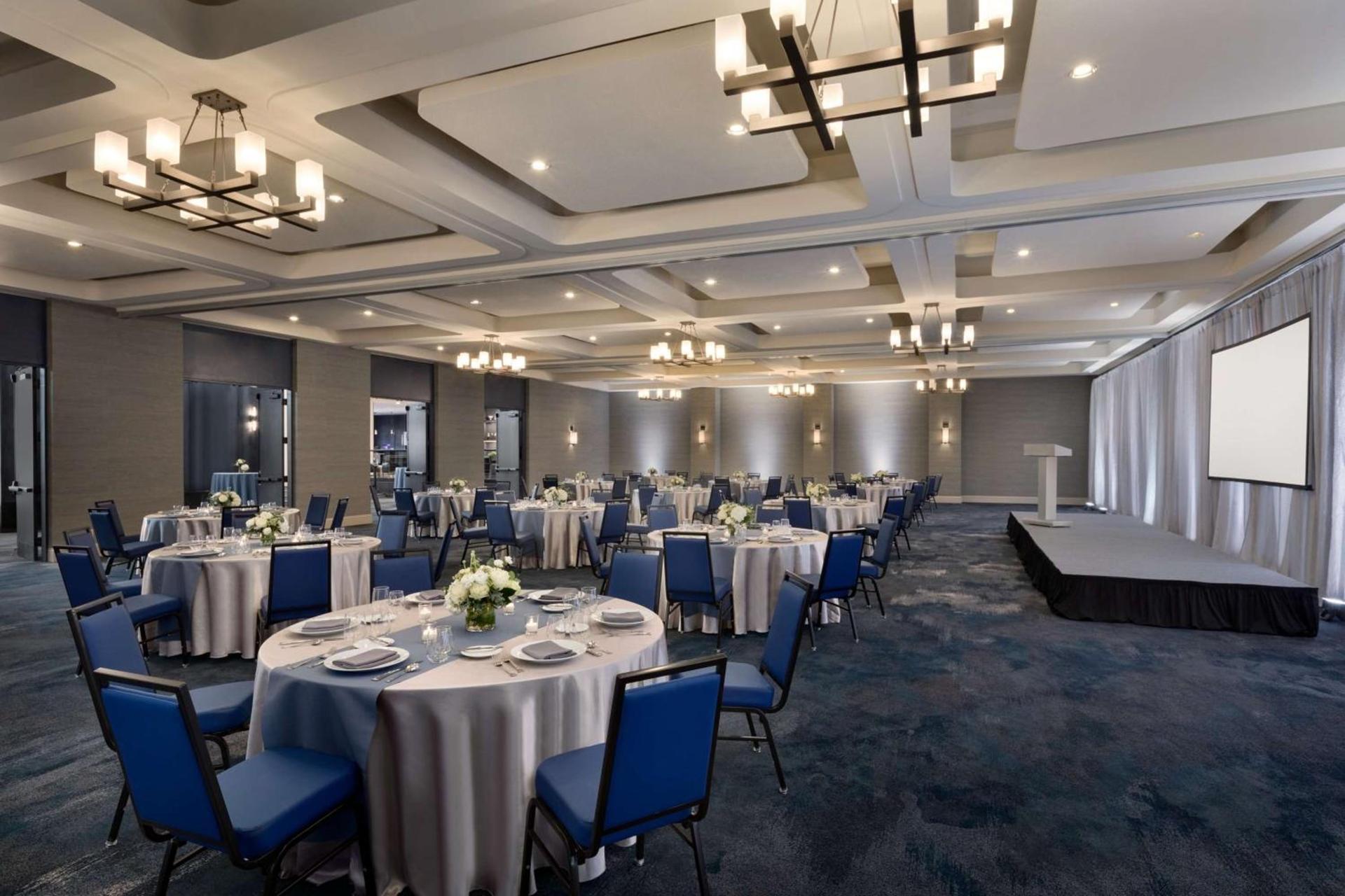Hotel Champlain Burlington, Curio Collection by Hilton photo 56