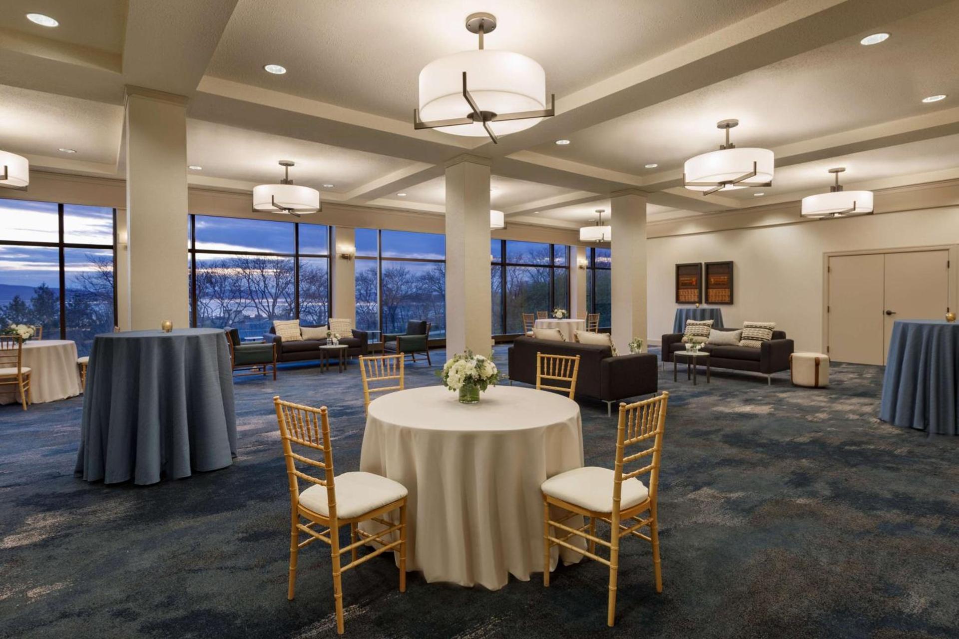 Hotel Champlain Burlington, Curio Collection by Hilton photo 58