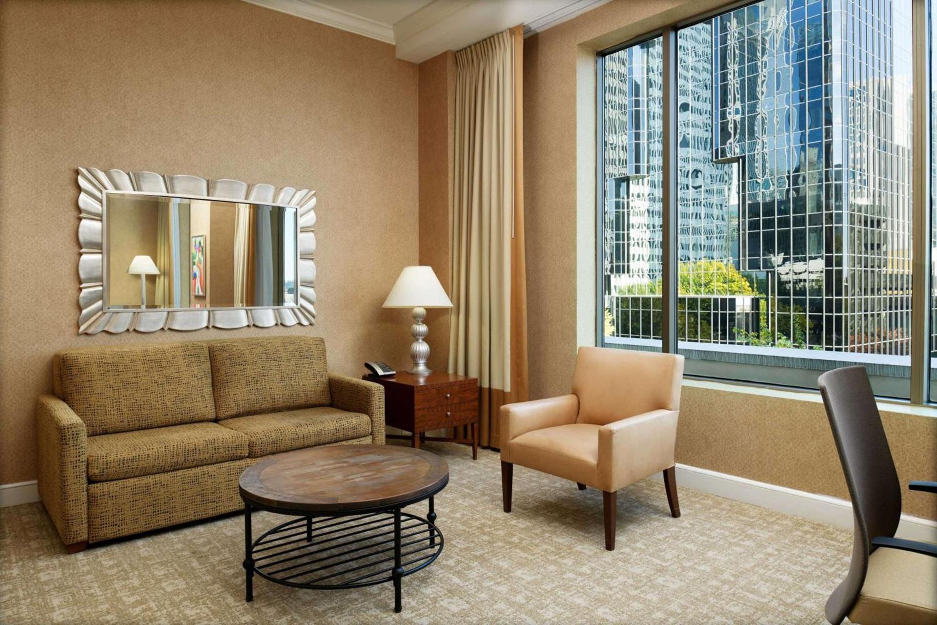 Hilton Charlotte Uptown photo 19