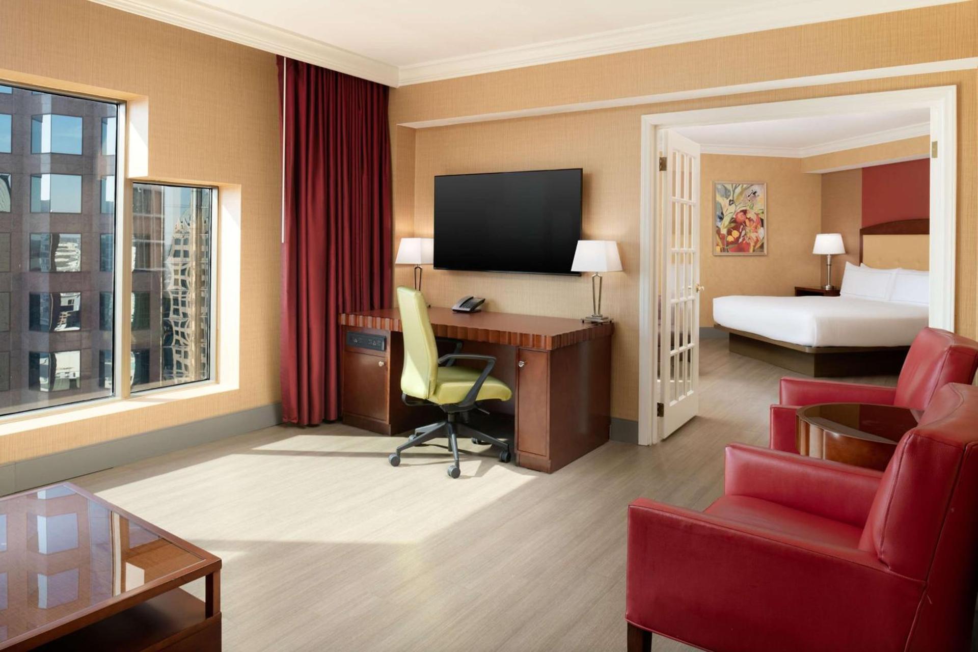 Hilton Charlotte Uptown photo 21