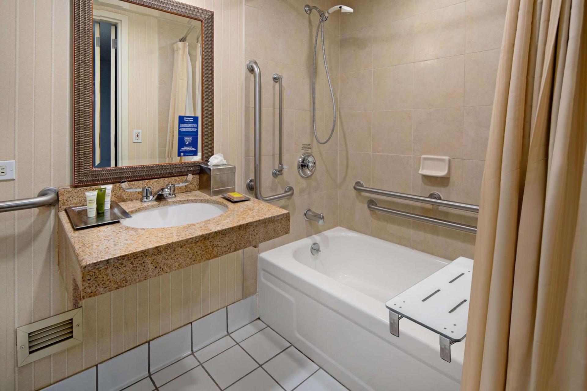 Hilton Concord photo 19