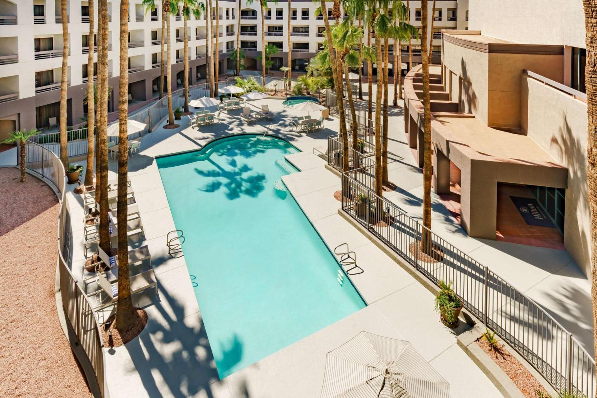 Hilton Phoenix Airport photo 12