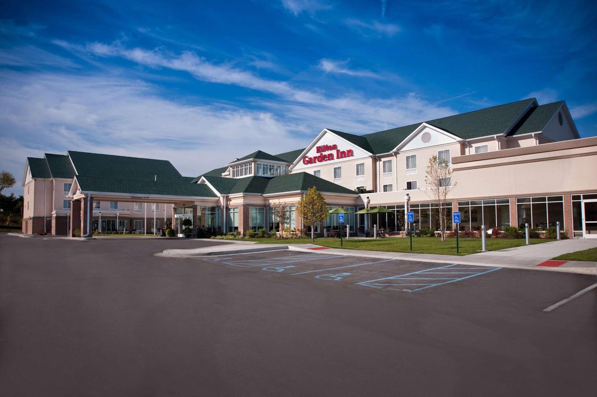 Hilton Garden Inn St. Louis Airport photo 1