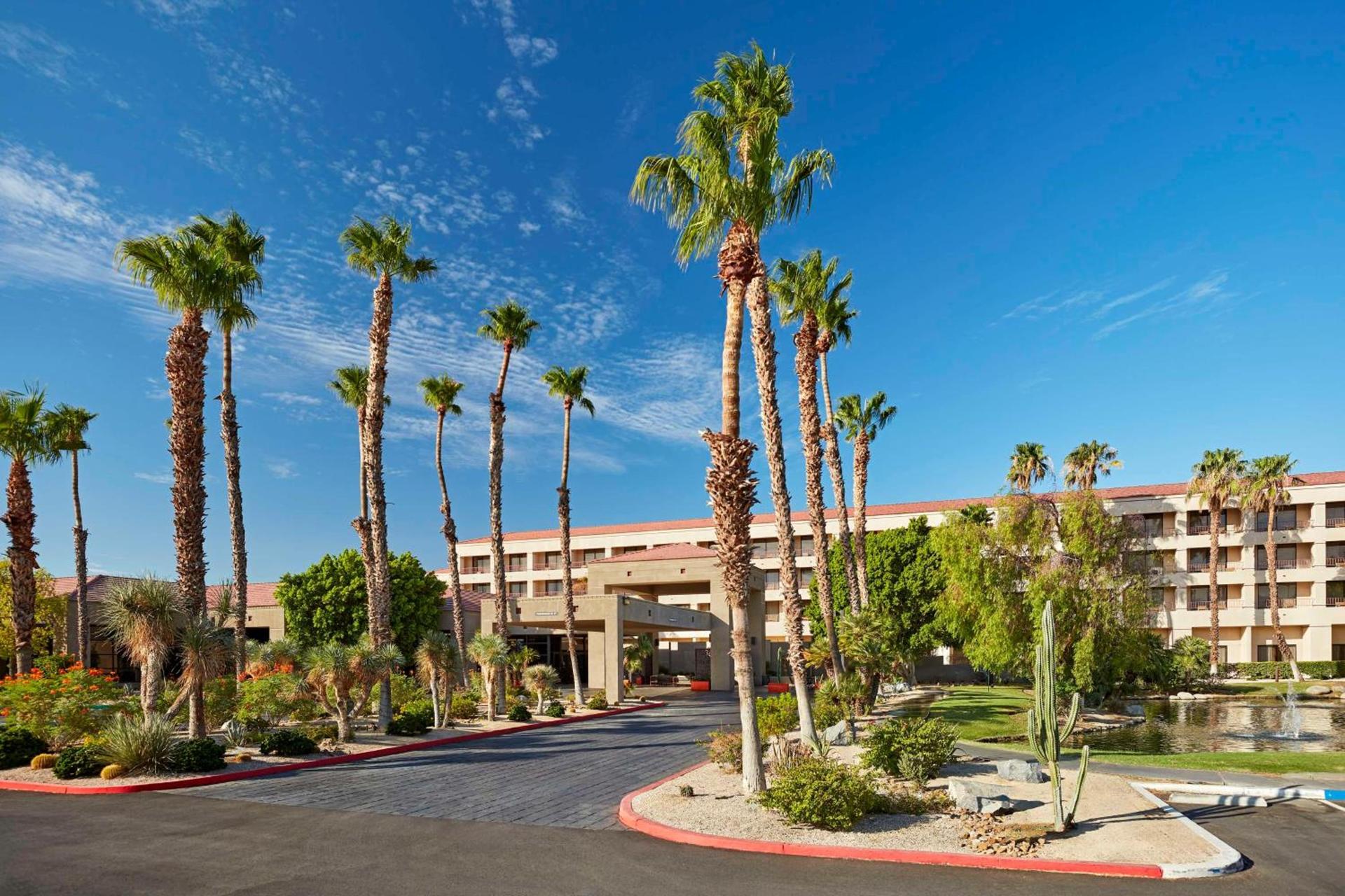 DoubleTree by Hilton Golf Resort Palm Springs — hotel in Cathedral City