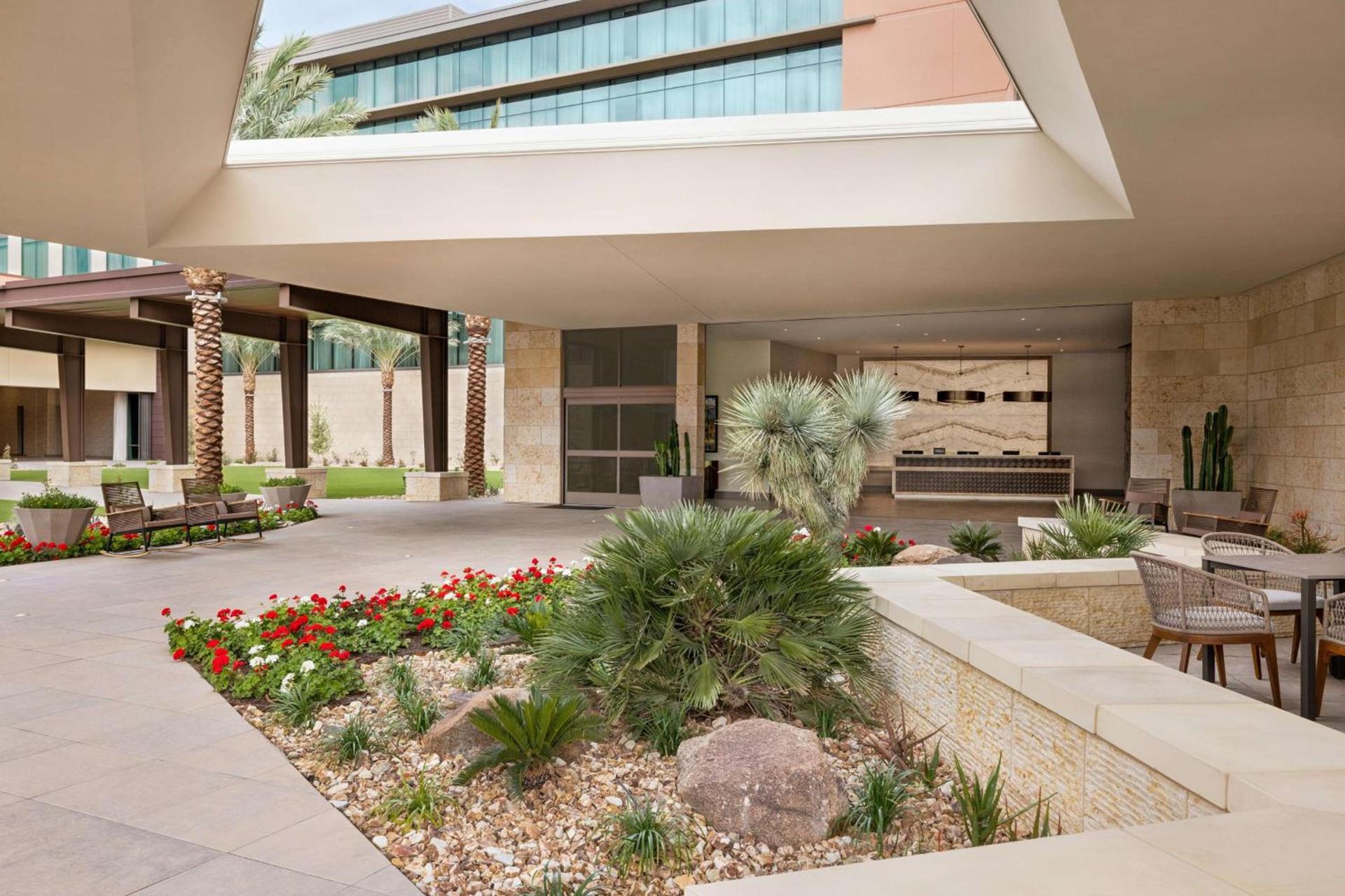 Hilton North Scottsdale At Cavasson photo 17