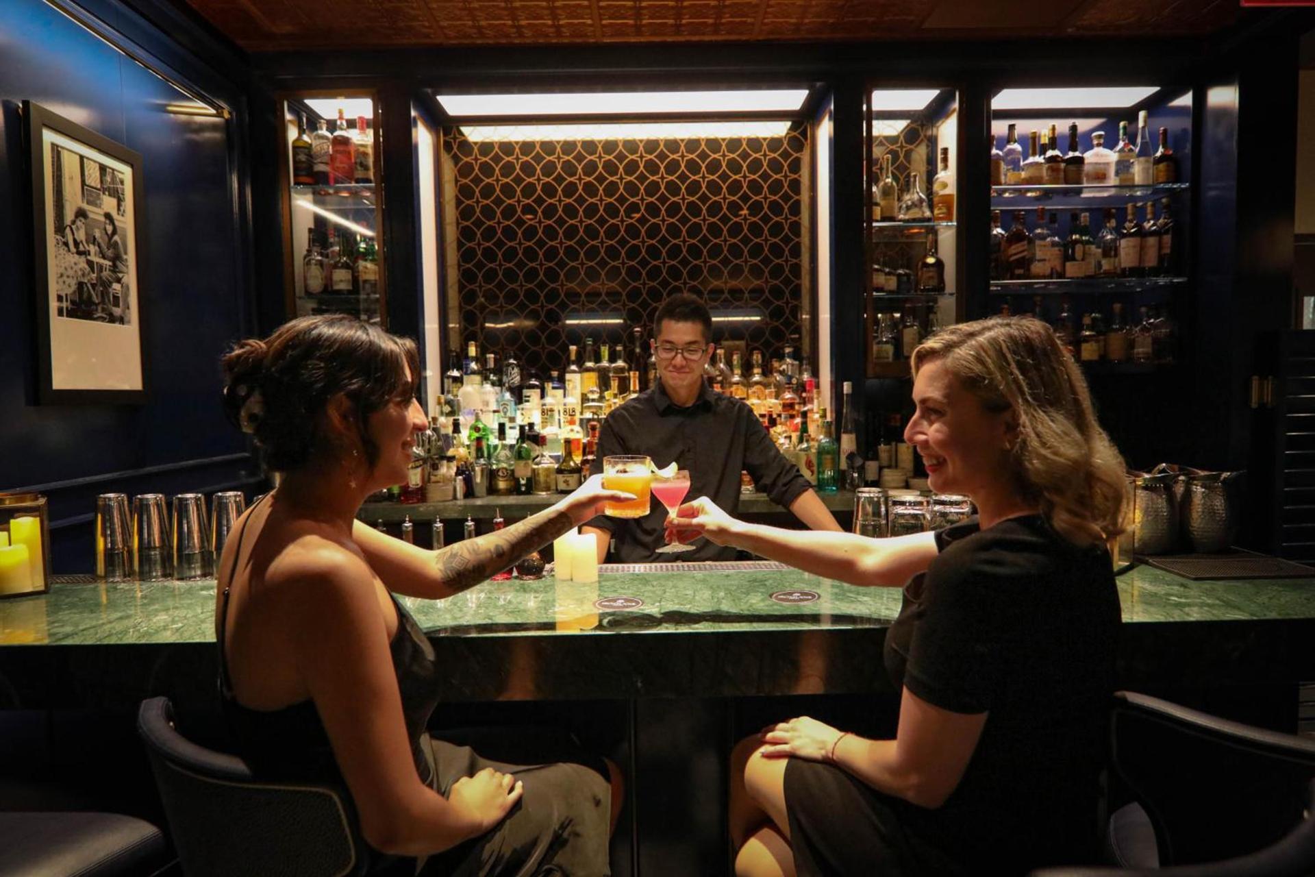The Iroquois Times Square, a Small Luxury Hotel photo 21
