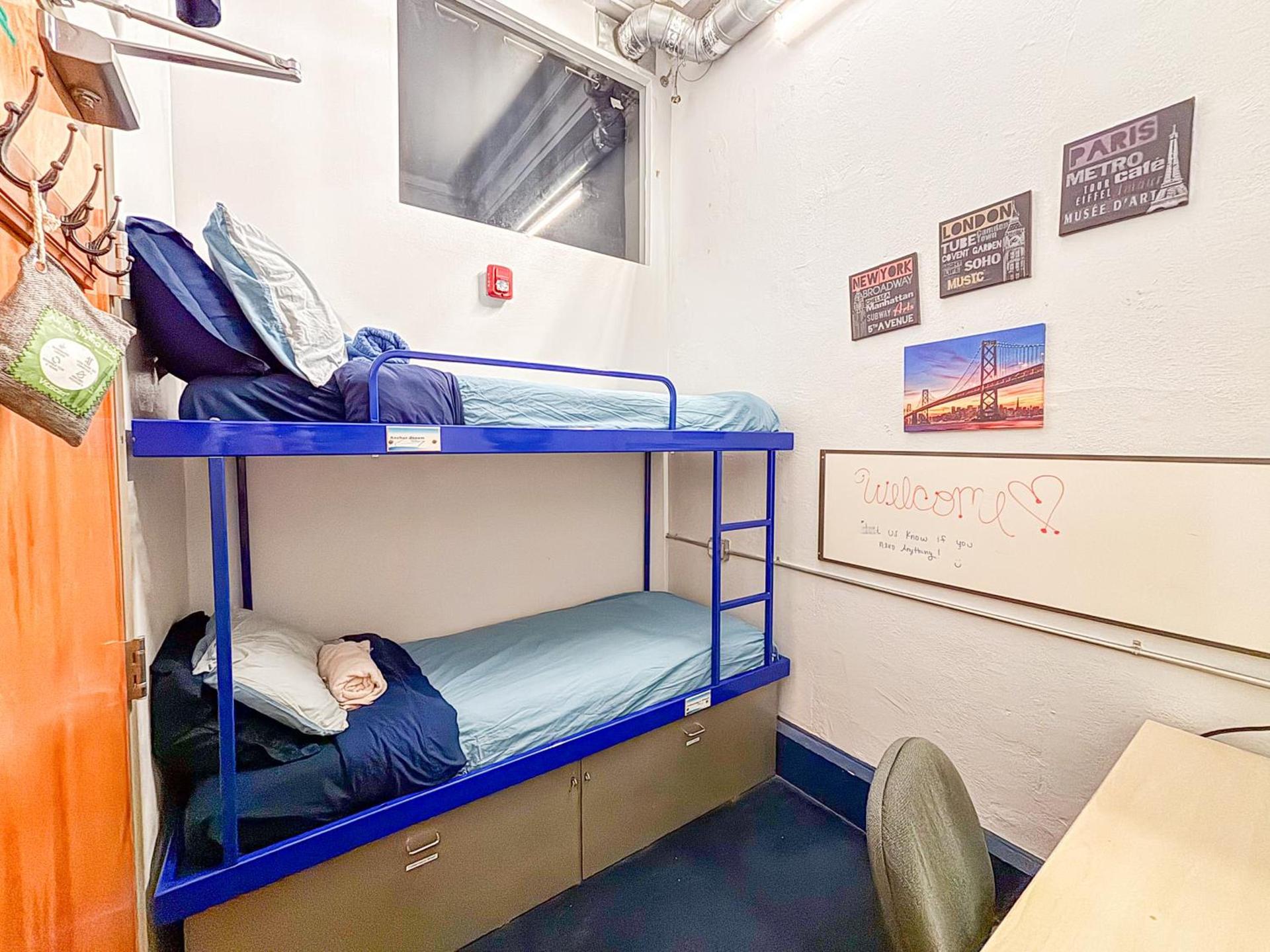 ITH San Francisco Pacific Tradewinds Backpacker Hostel photo 18