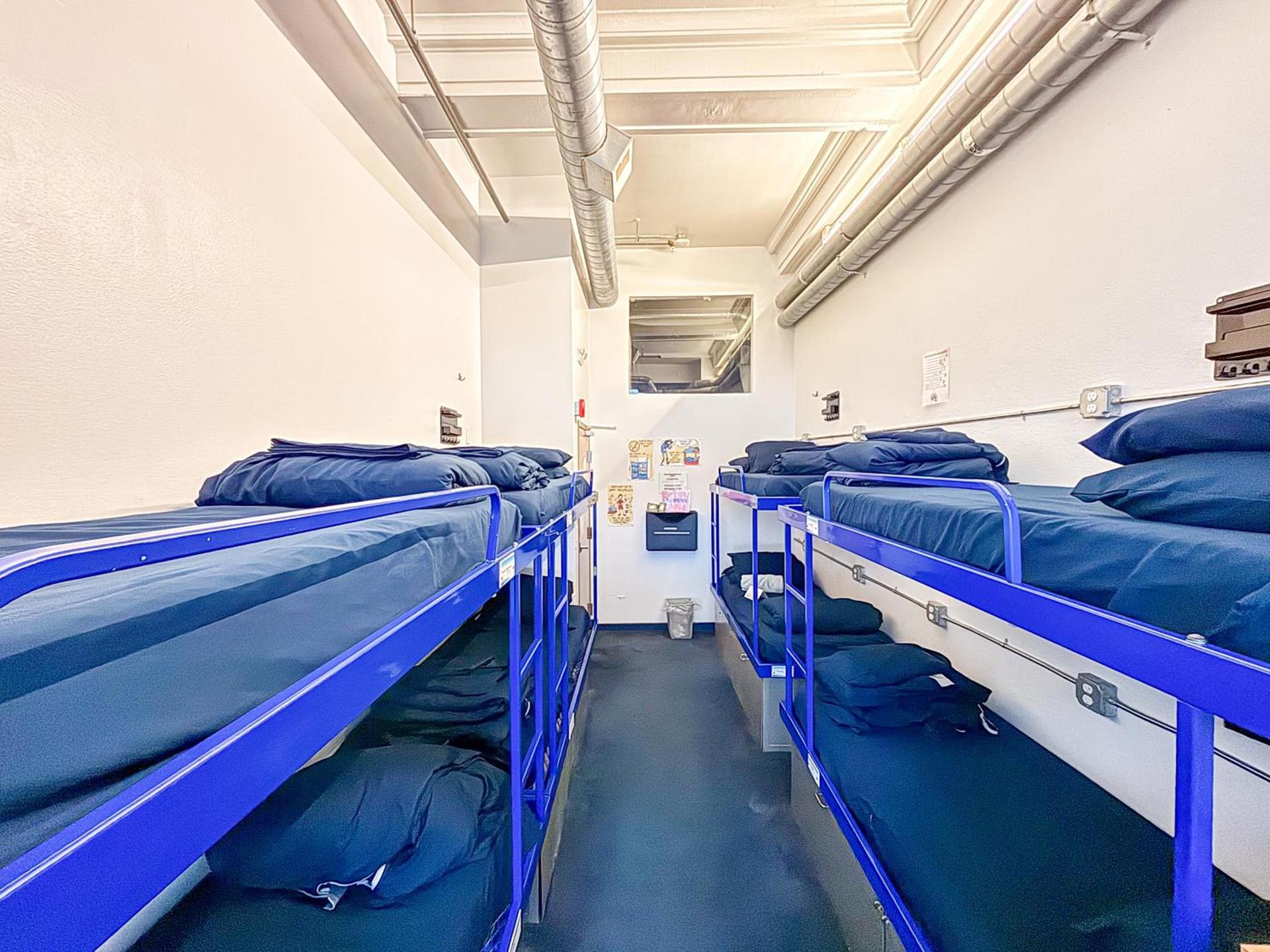 ITH San Francisco Pacific Tradewinds Backpacker Hostel photo 77