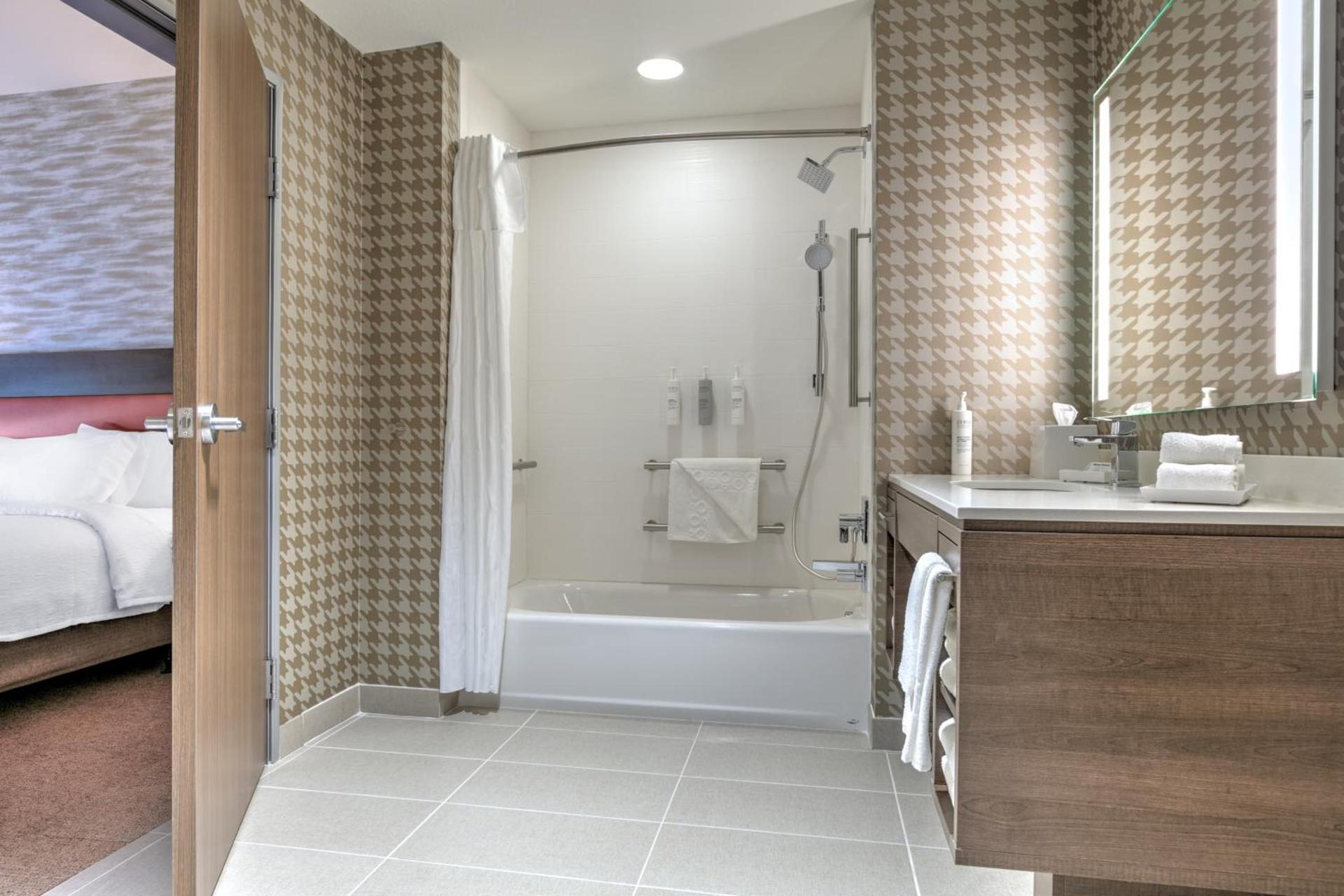 Home2 Suites By Hilton Tulsa Airport photo 60