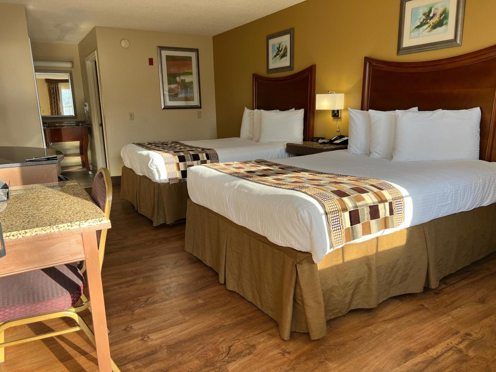 Atkinson Inn & Suites photo 2