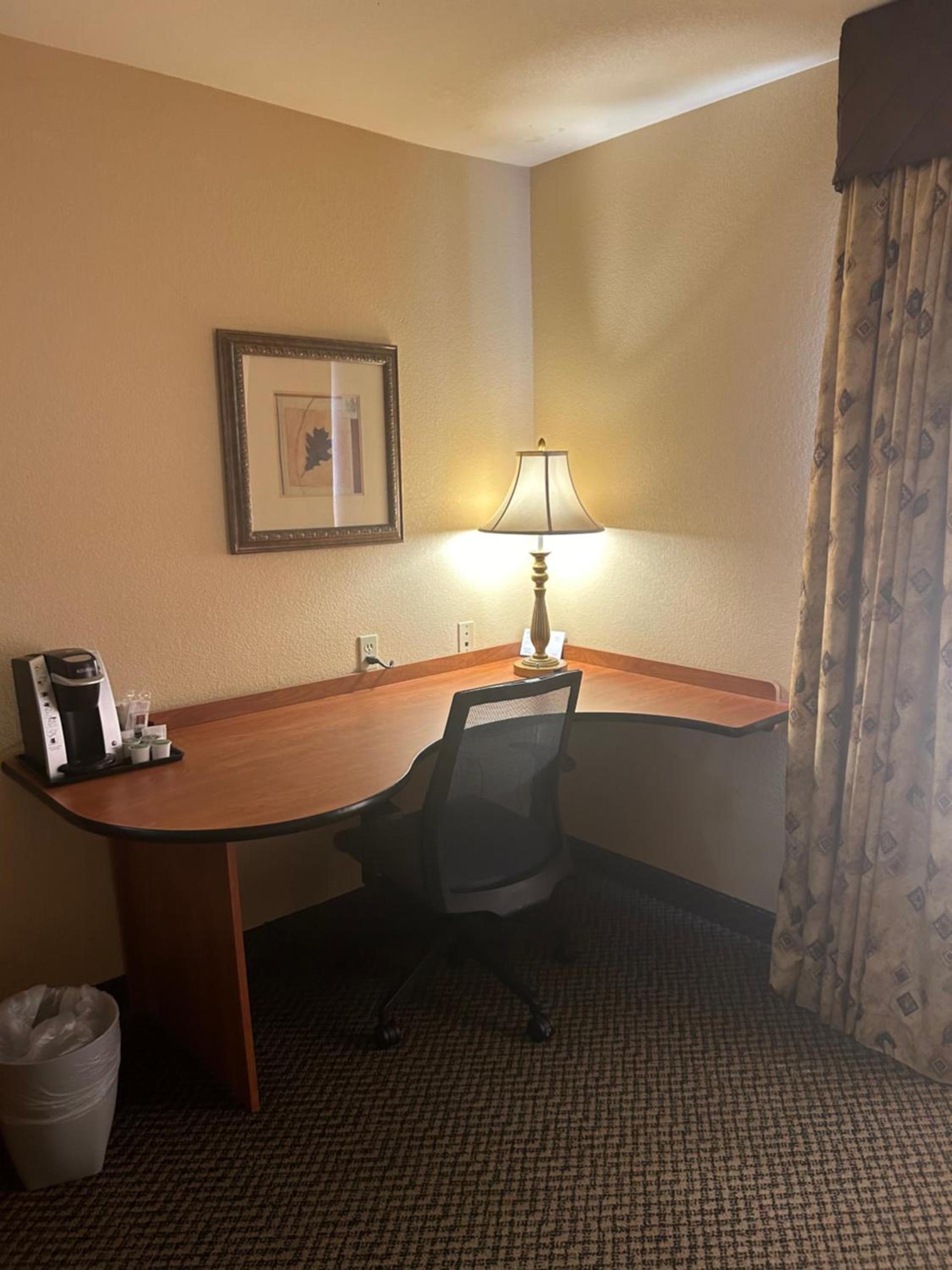 Holiday Inn Express Las Vegas-Nellis by IHG photo 5