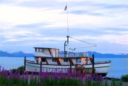 Alaska Adventure Cabins photo 58
