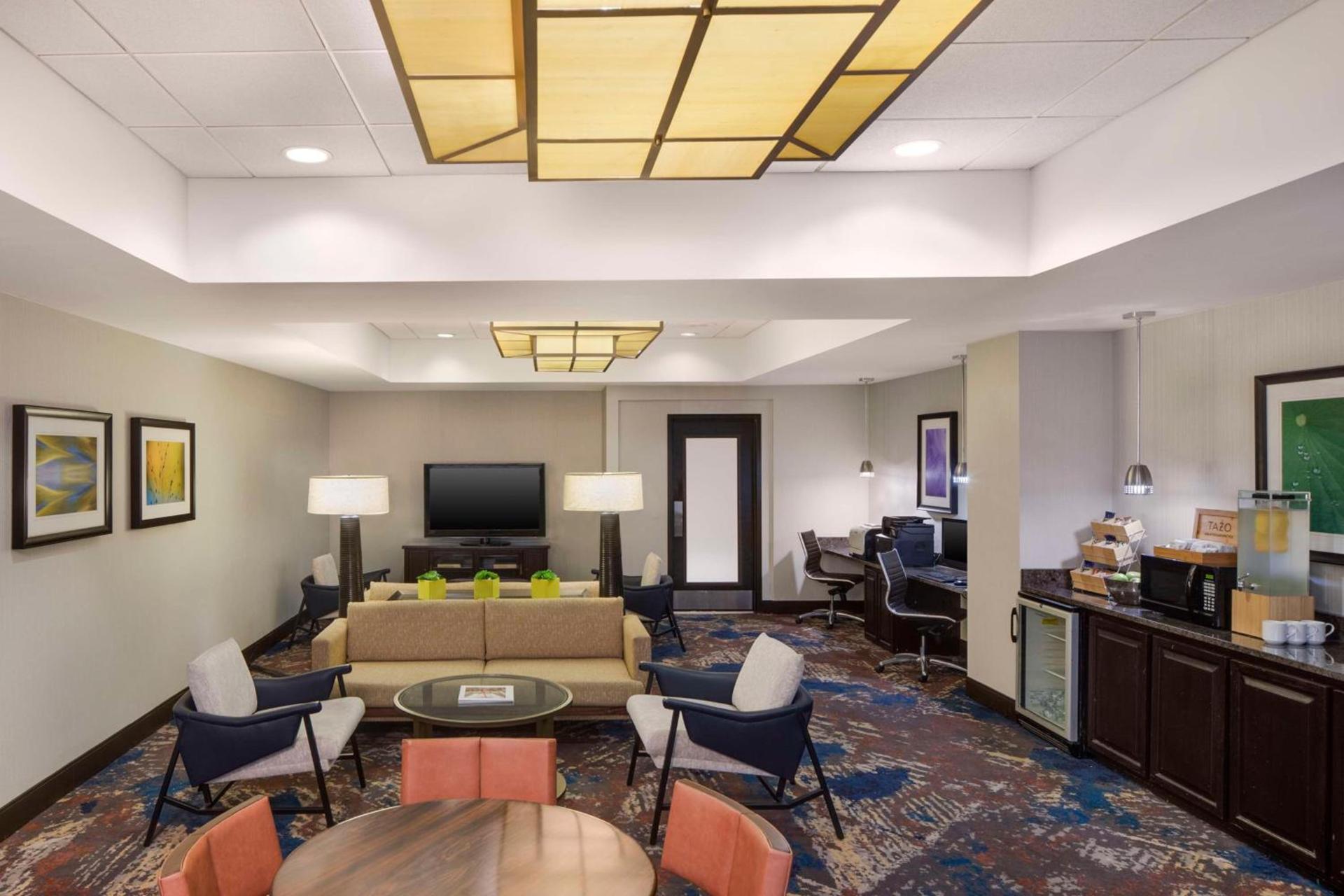 Hilton Arlington photo 39