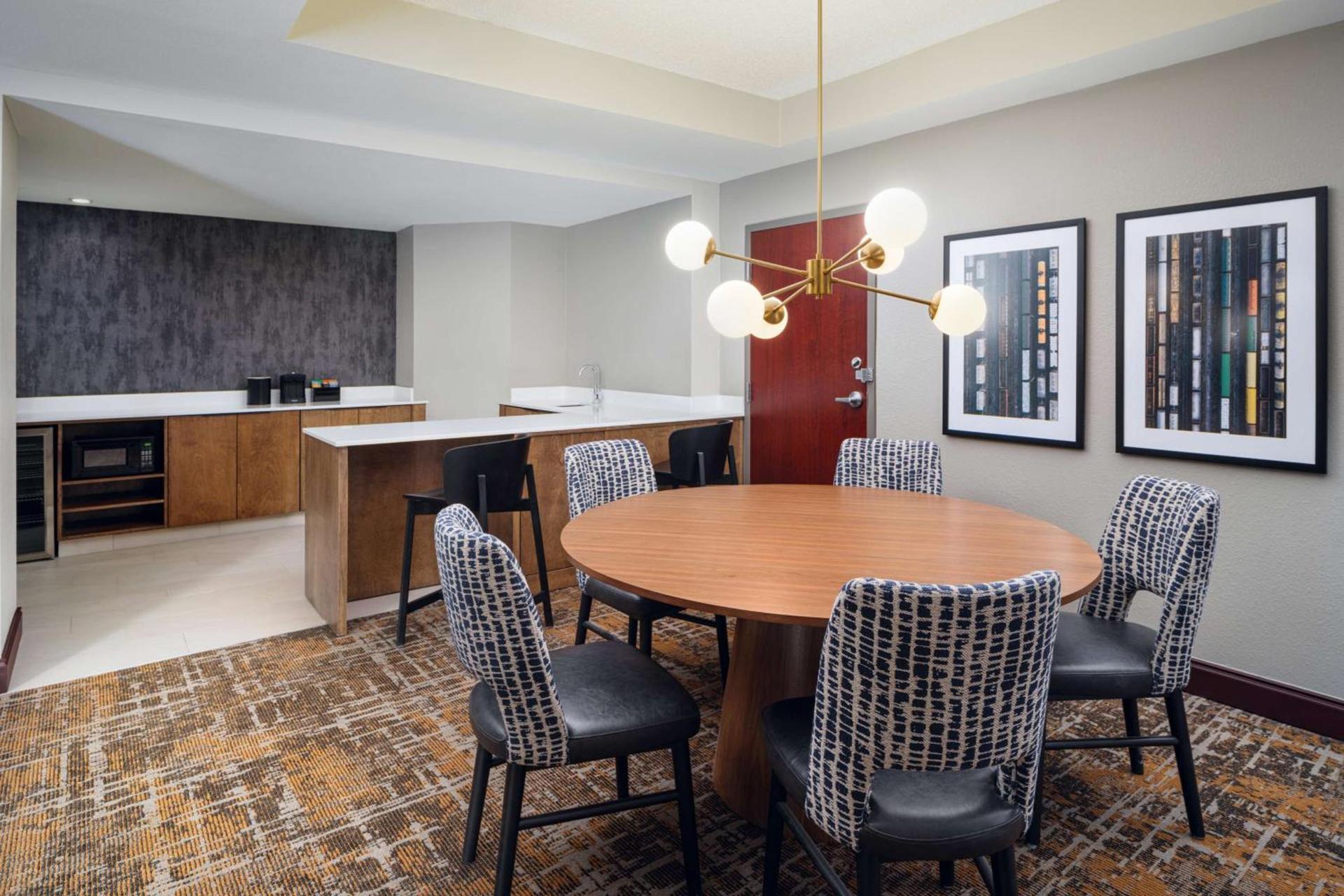 Embassy Suites Huntsville photo 58