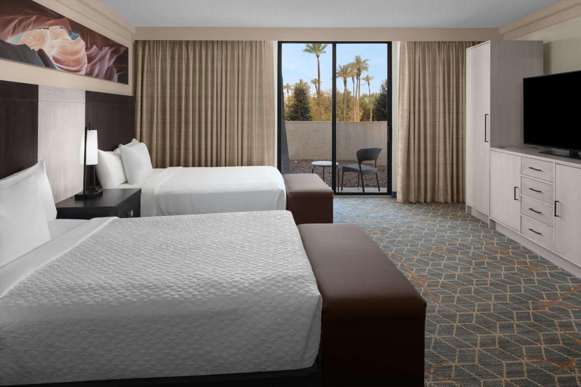 Embassy Suites by Hilton Phoenix Biltmore photo 38