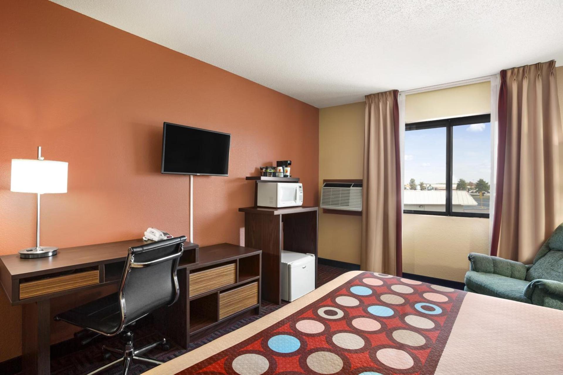 Super 8 by Wyndham Carbondale photo 18