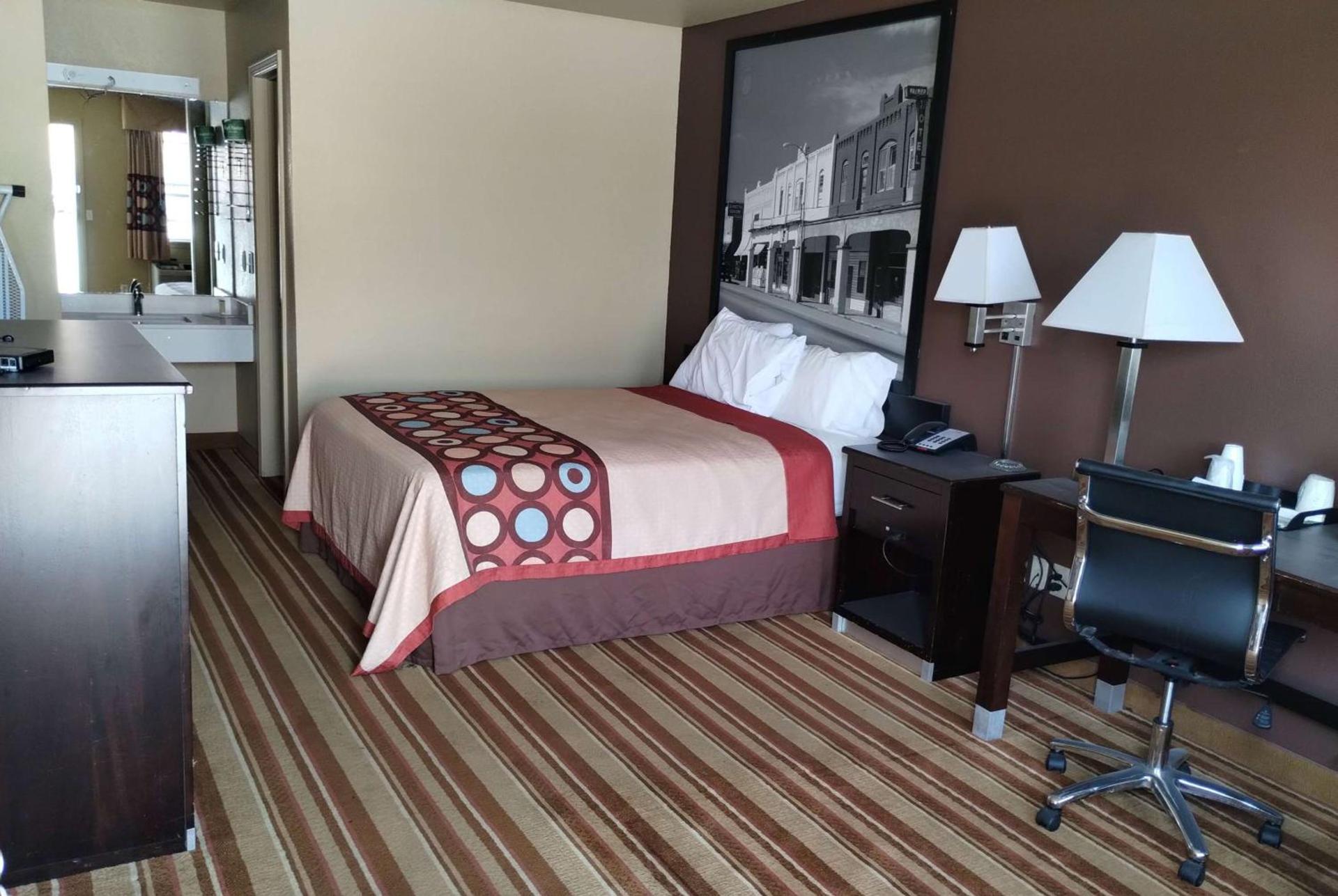 Super 8 by Wyndham Big Cabin/Vinita Area photo 31