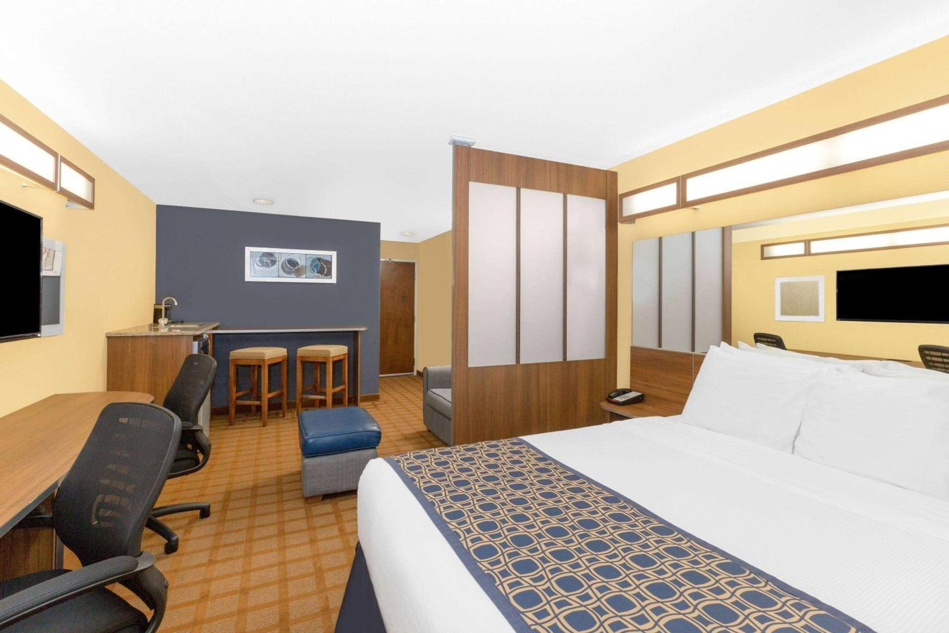 Microtel Inn & Suites - Kearney photo 11