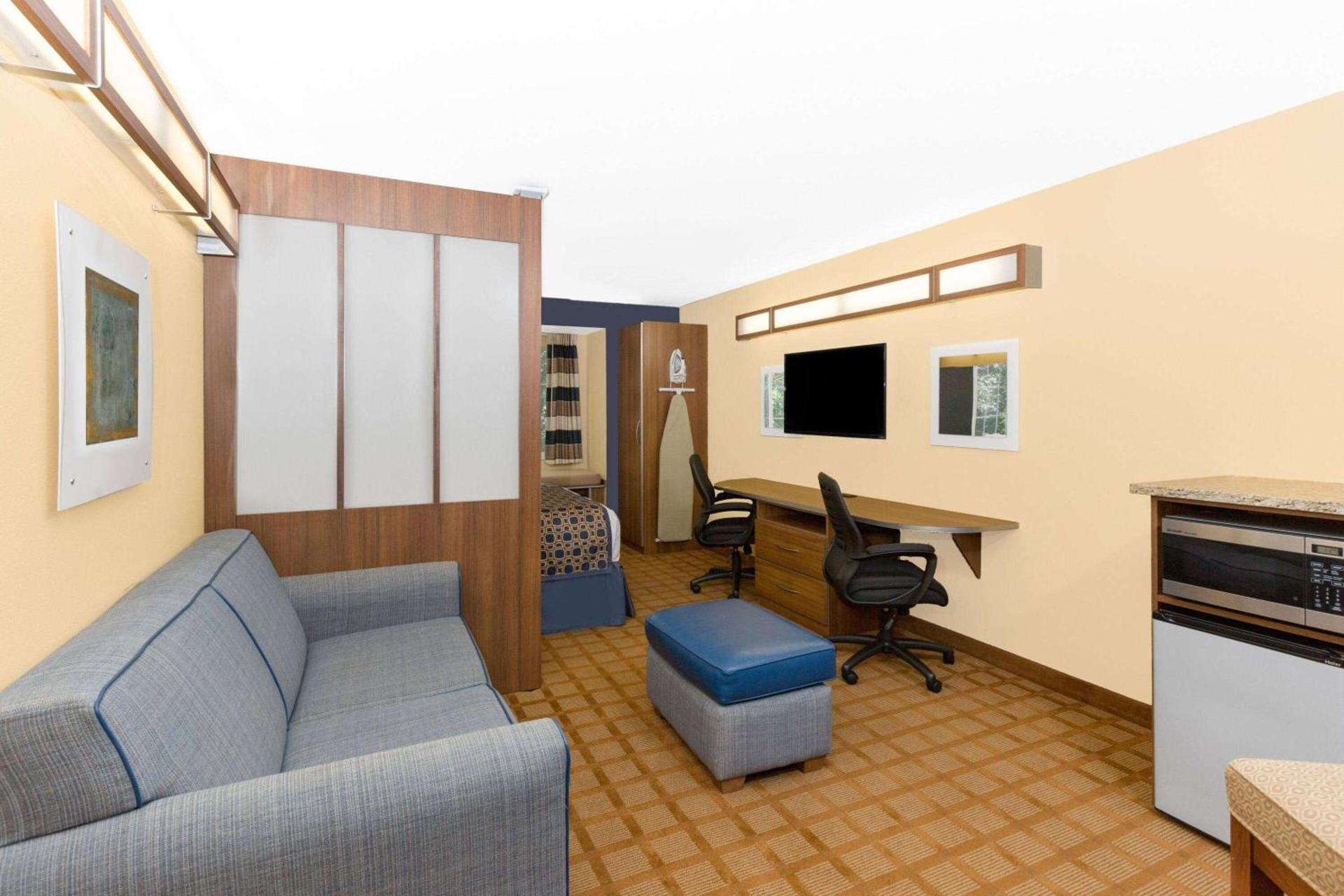 Microtel Inn & Suites - Kearney photo 12