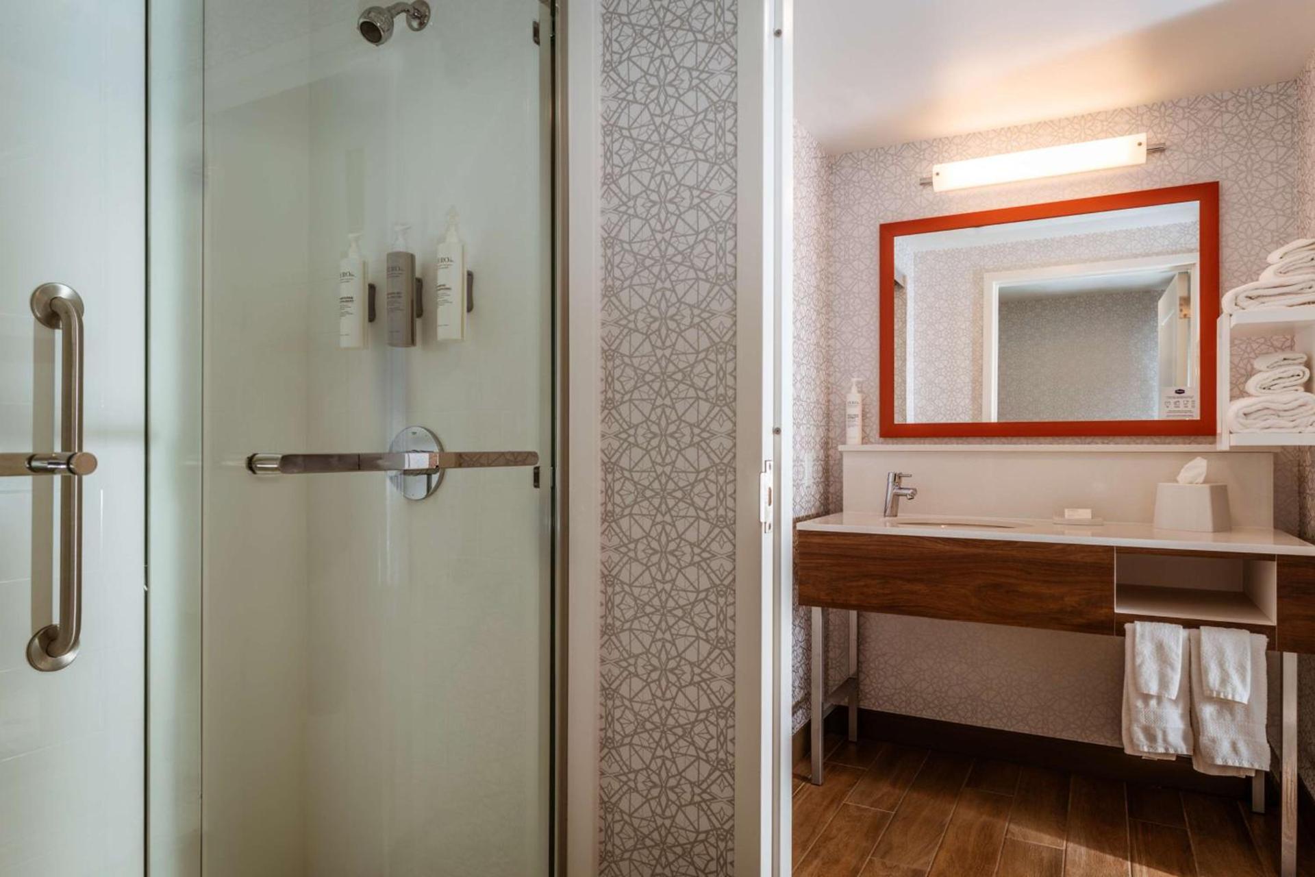 Hampton Inn & Suites St. Louis-Chesterfield photo 43