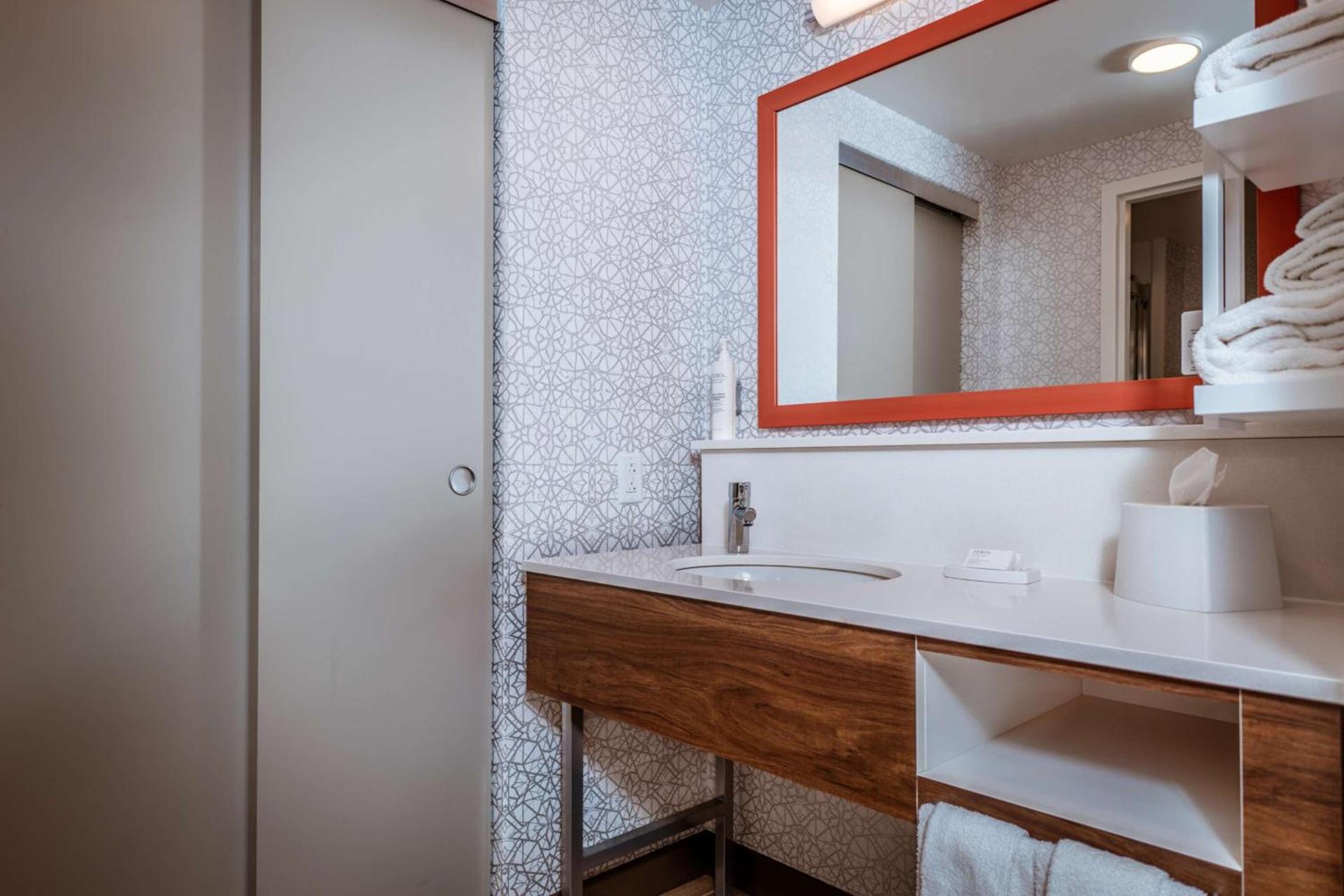 Hampton Inn & Suites St. Louis-Chesterfield photo 67