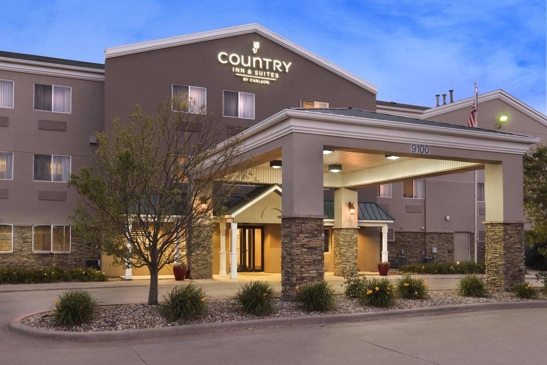 Country Inn & Suites by Radisson, Cedar Rapids Airport, IA photo 14