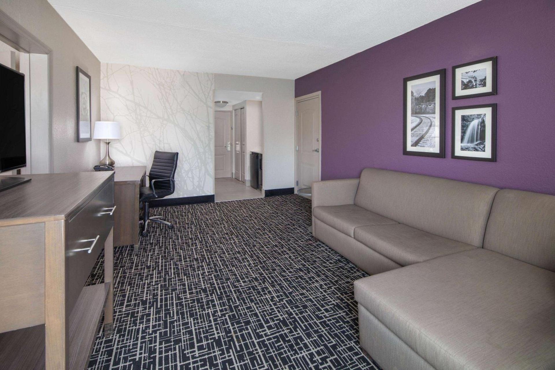La Quinta by Wyndham Chattanooga - East Ridge photo 30