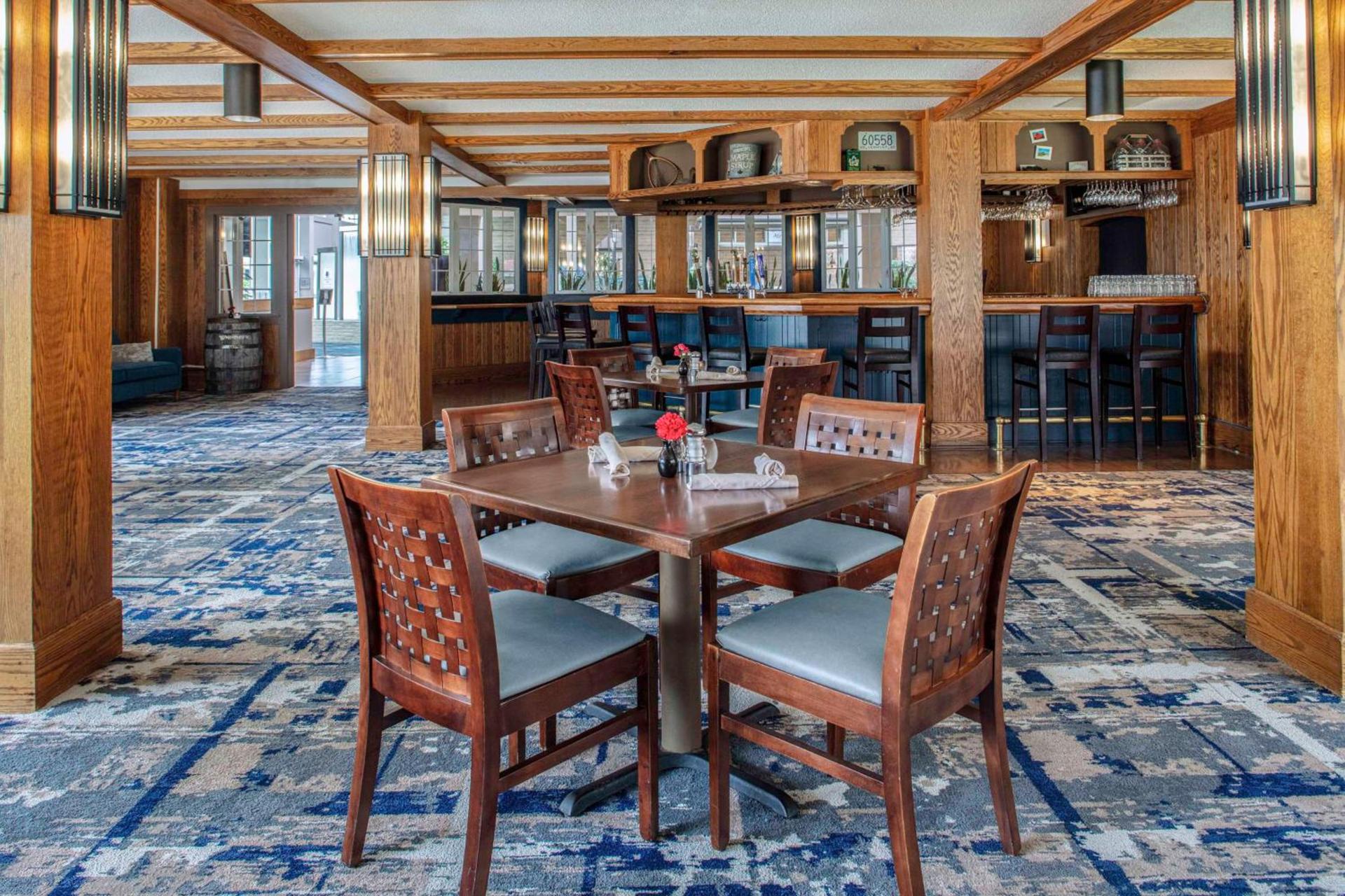 DoubleTree by Hilton Hotel Burlington Vermont photo 56