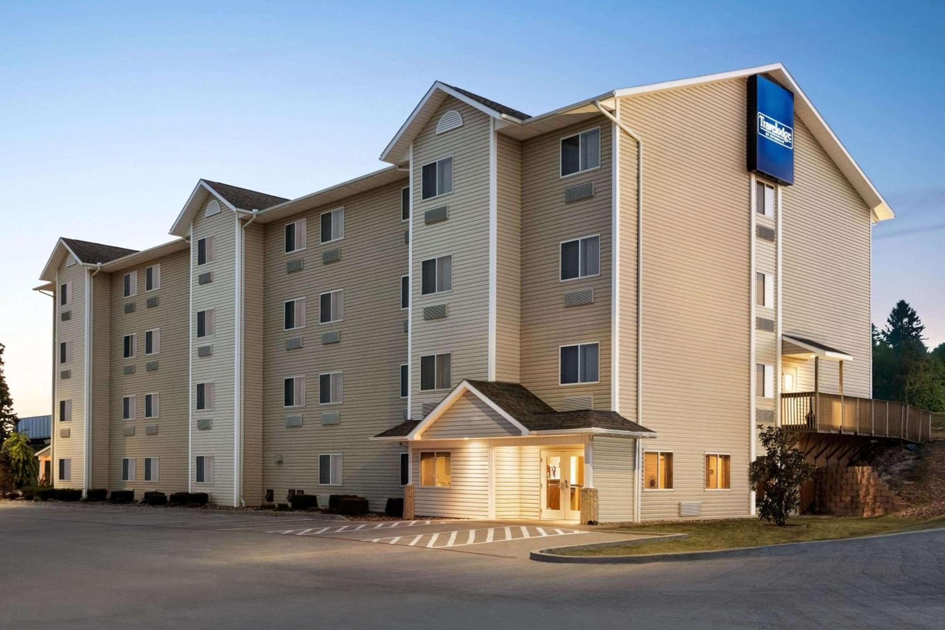 Travelodge by Wyndham McAlester photo 2